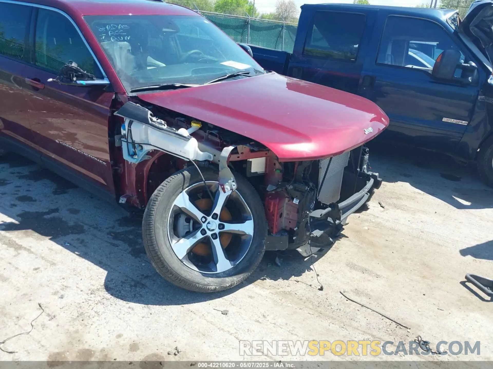 6 Photograph of a damaged car 1C4RJKBG5P8851281 JEEP GRAND CHEROKEE L 2023