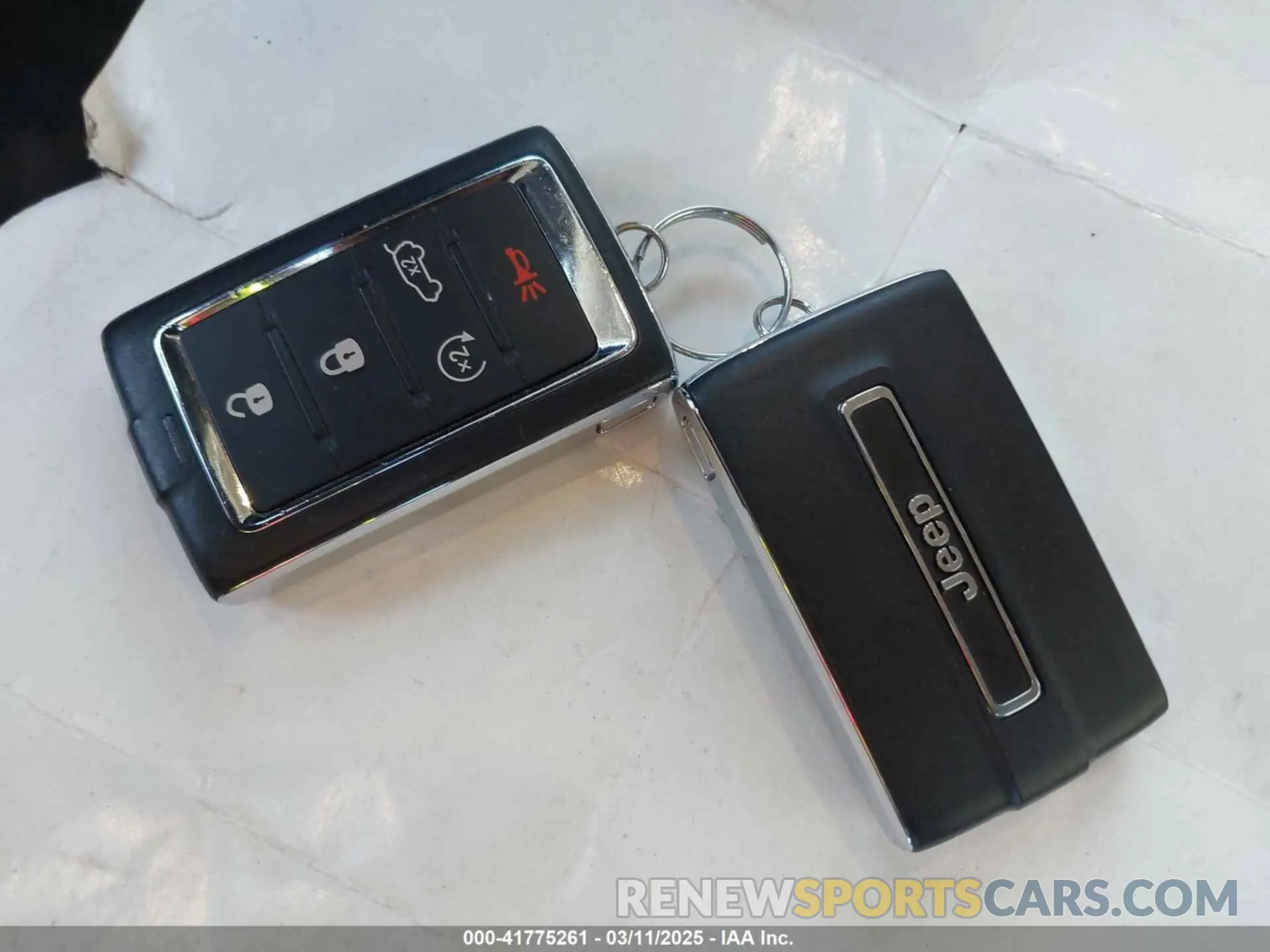 11 Фотография поврежденного автомобиля 1C4RJKBG9P8101690 JEEP GRAND CHEROKEE L 2023