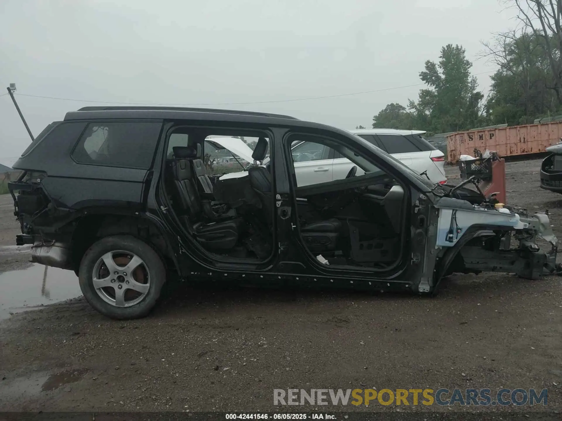 12 Фотография поврежденного автомобиля 1C4RJKBG9P8719611 JEEP GRAND CHEROKEE L 2023