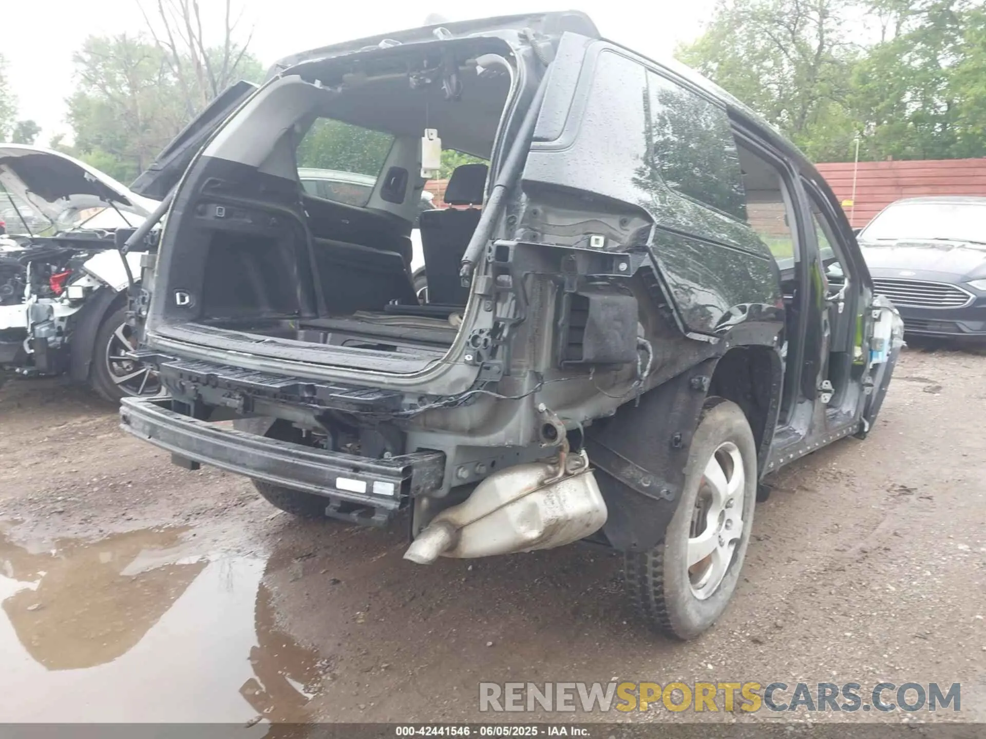 4 Фотография поврежденного автомобиля 1C4RJKBG9P8719611 JEEP GRAND CHEROKEE L 2023