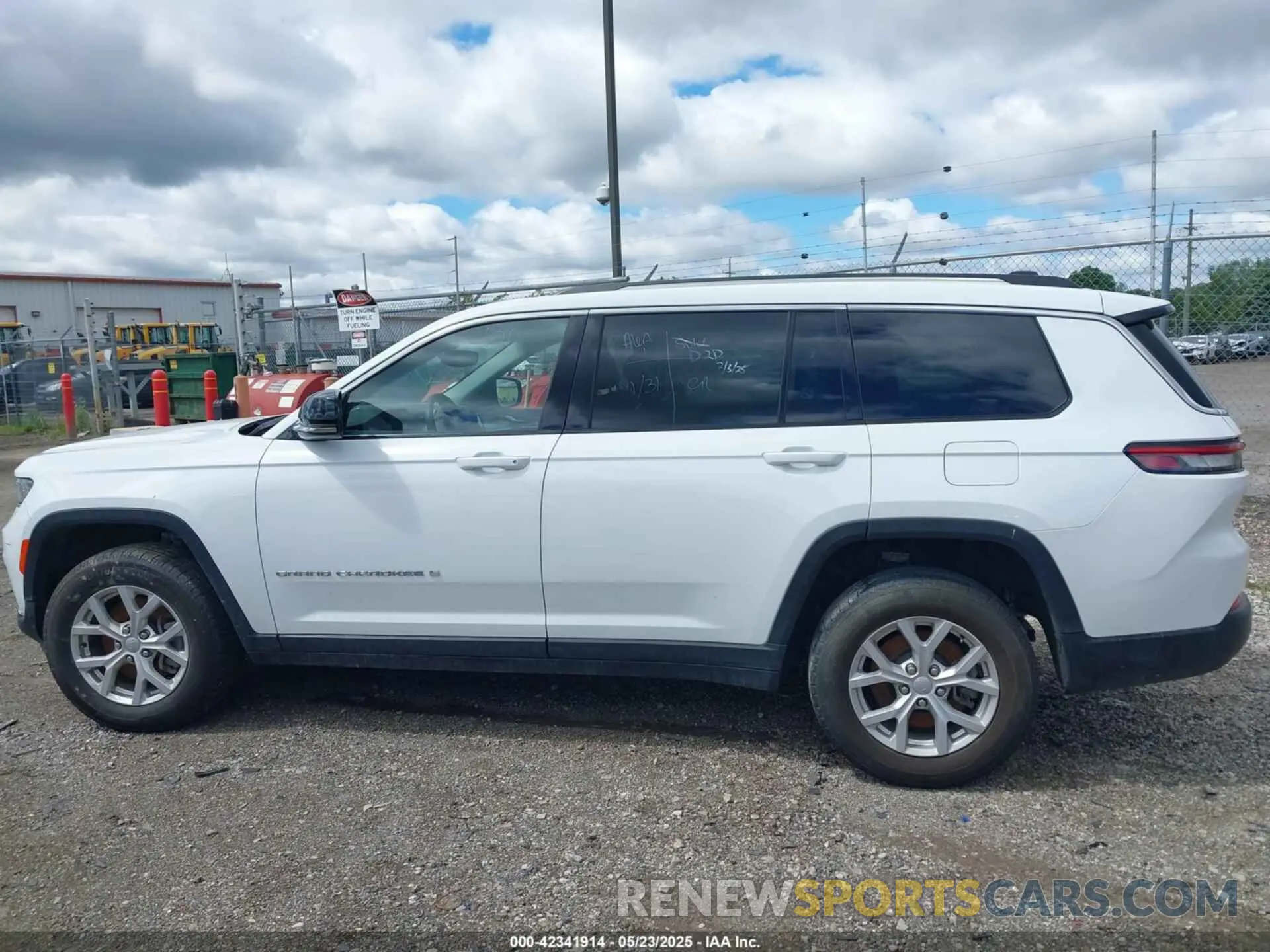 14 Фотография поврежденного автомобиля 1C4RJKBGXP8780661 JEEP GRAND CHEROKEE L 2023