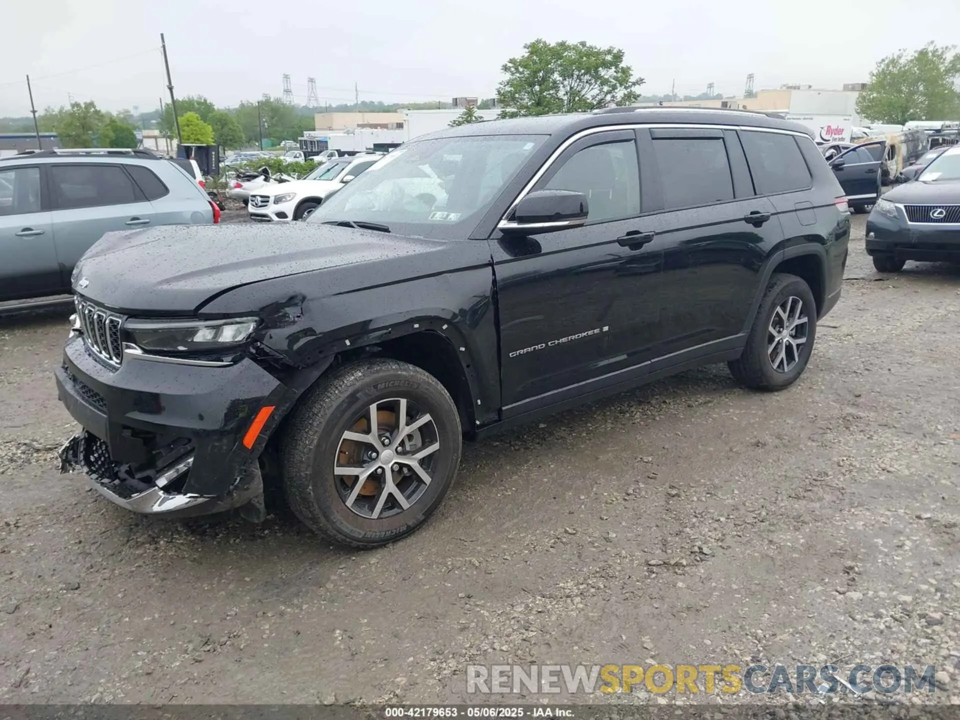 2 Photograph of a damaged car 1C4RJKBGXP8795290 JEEP GRAND CHEROKEE L 2023