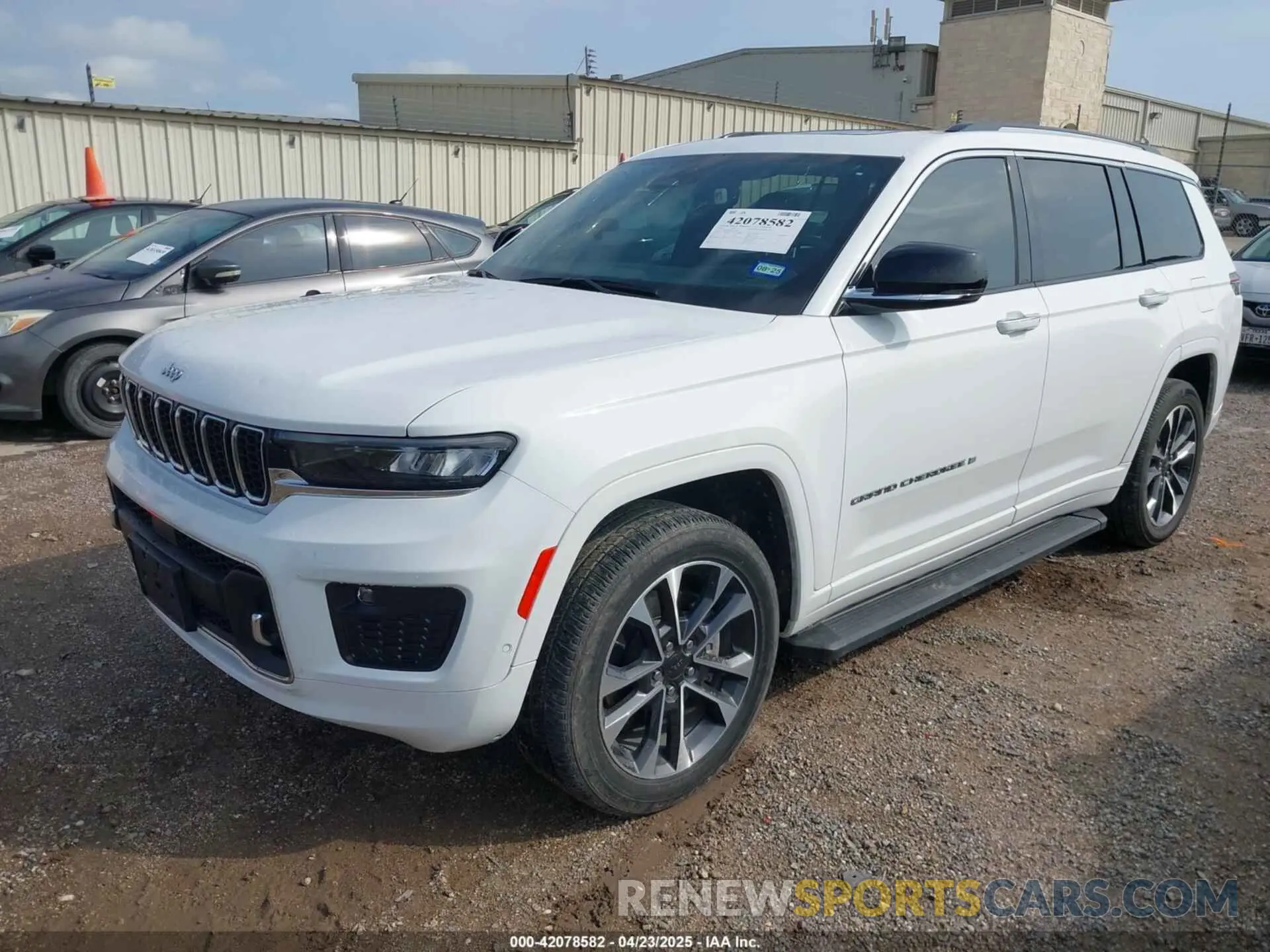 2 Фотография поврежденного автомобиля 1C4RJKDG1P8825368 JEEP GRAND CHEROKEE L 2023