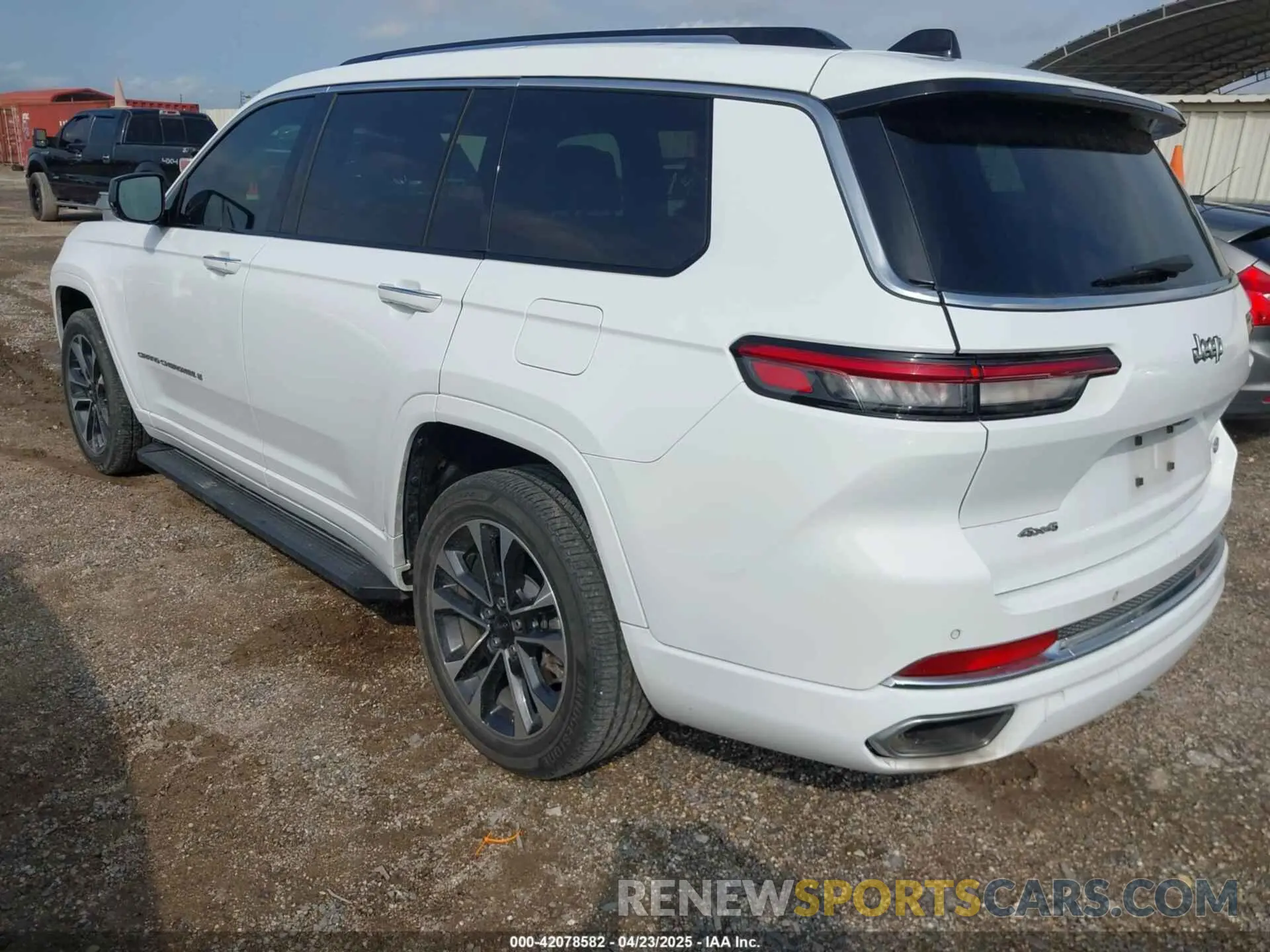 3 Фотография поврежденного автомобиля 1C4RJKDG1P8825368 JEEP GRAND CHEROKEE L 2023
