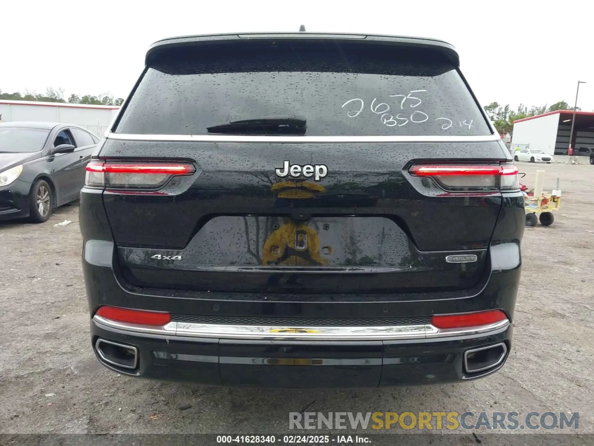 17 Фотография поврежденного автомобиля 1C4RJKDG1P8832675 JEEP GRAND CHEROKEE L 2023