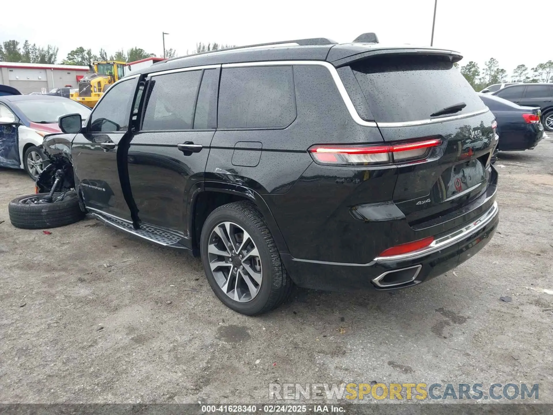 3 Фотография поврежденного автомобиля 1C4RJKDG1P8832675 JEEP GRAND CHEROKEE L 2023