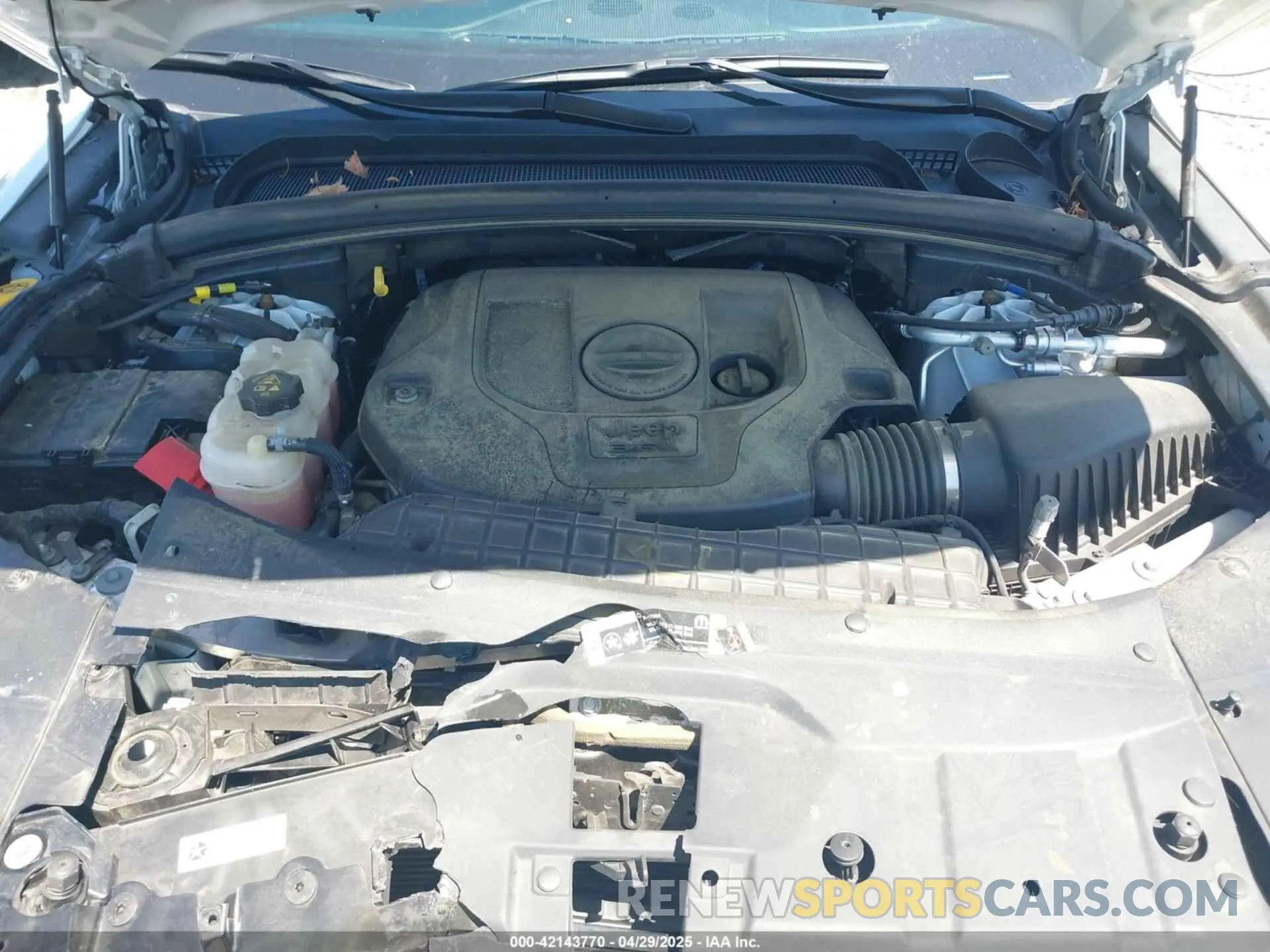 10 Фотография поврежденного автомобиля 1C4RJKDG9P8109141 JEEP GRAND CHEROKEE L 2023