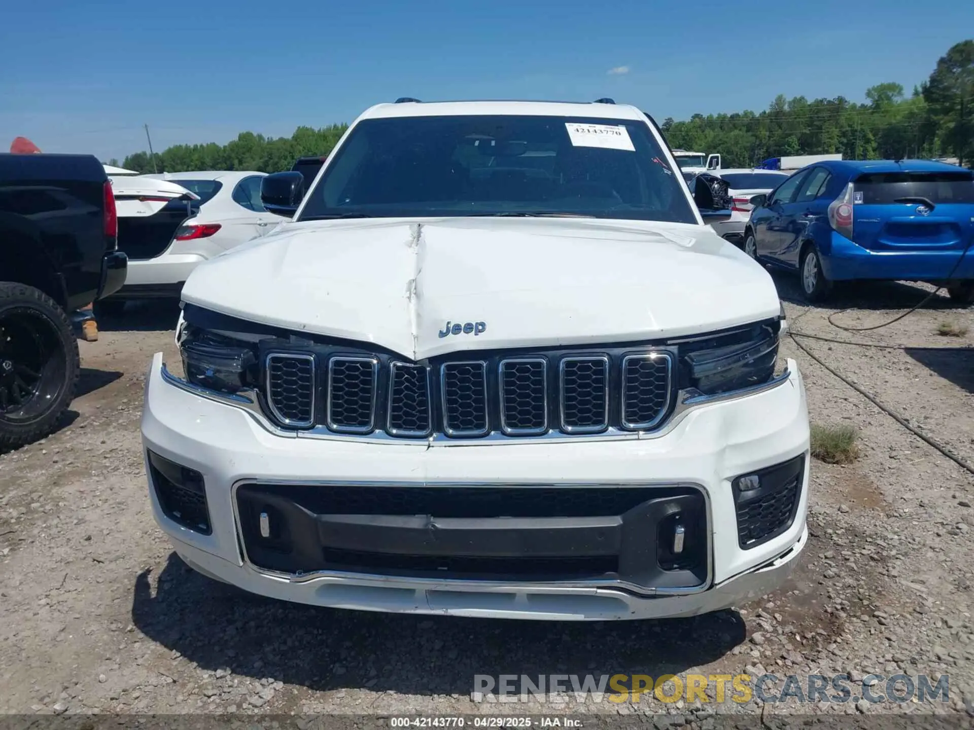 13 Фотография поврежденного автомобиля 1C4RJKDG9P8109141 JEEP GRAND CHEROKEE L 2023