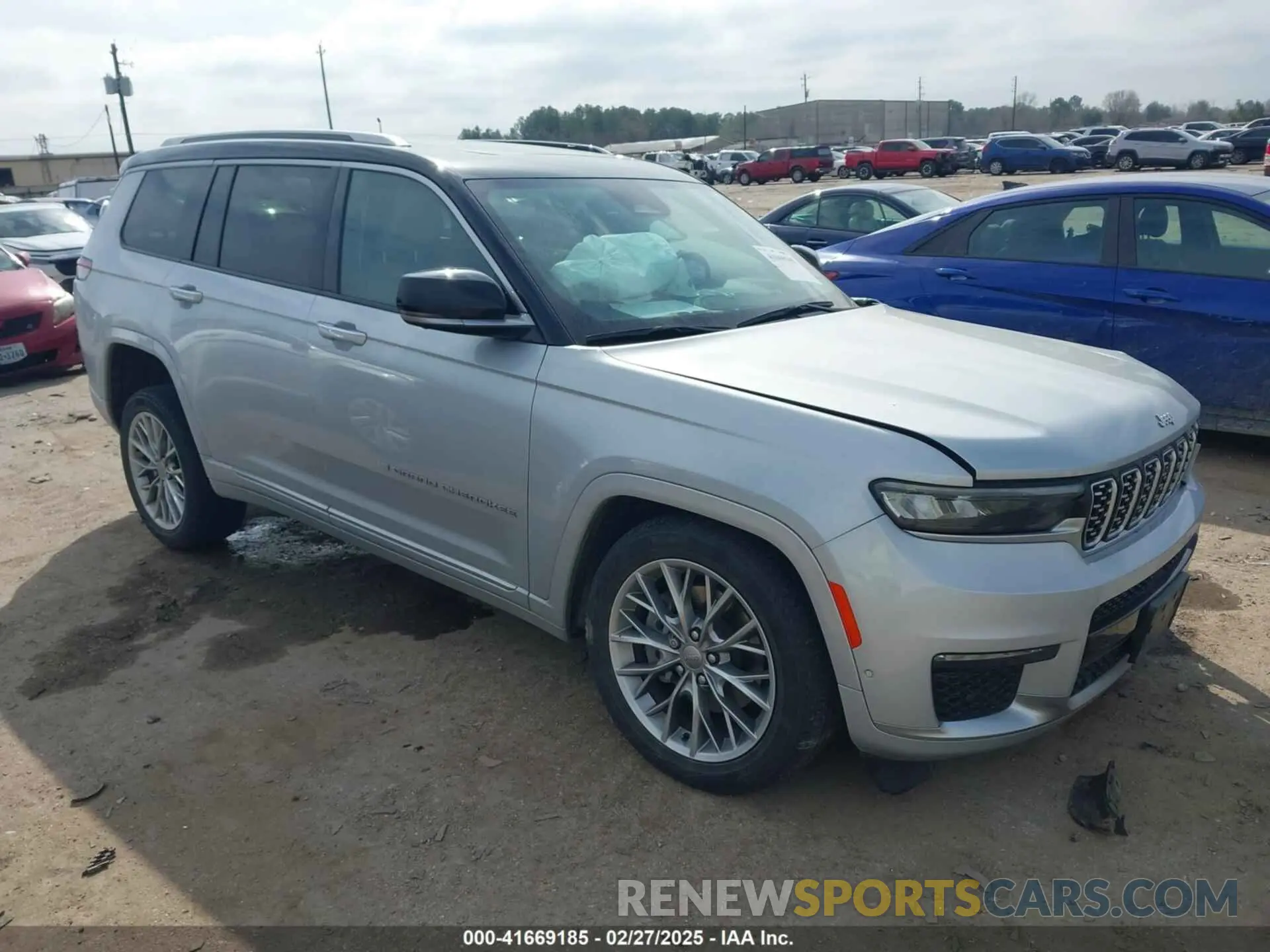 1 Photograph of a damaged car 1C4RJKEG7P8700759 JEEP GRAND CHEROKEE L 2023