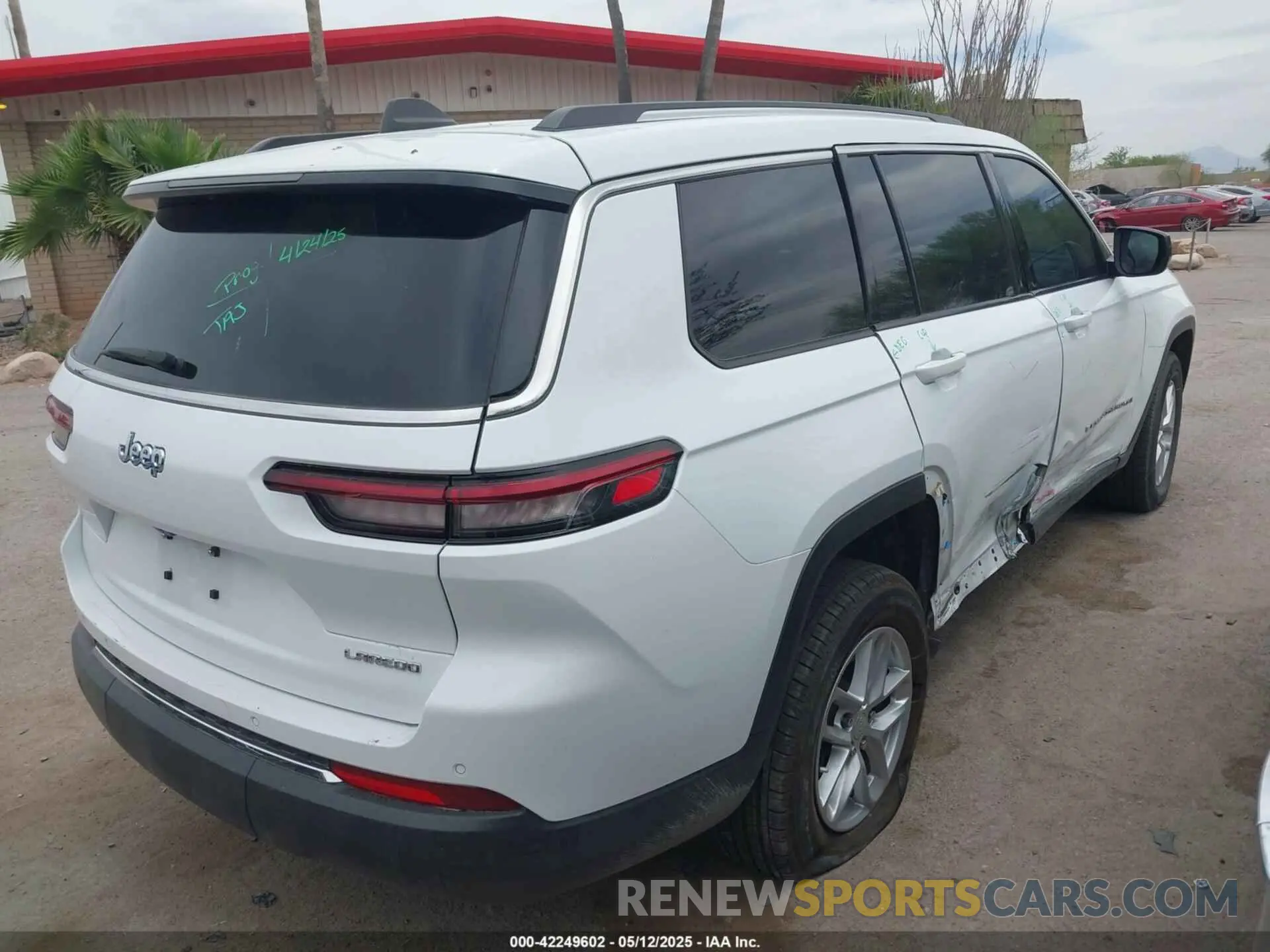 4 Фотография поврежденного автомобиля 1C4RJJAG1R8958326 JEEP GRAND CHEROKEE L 2024