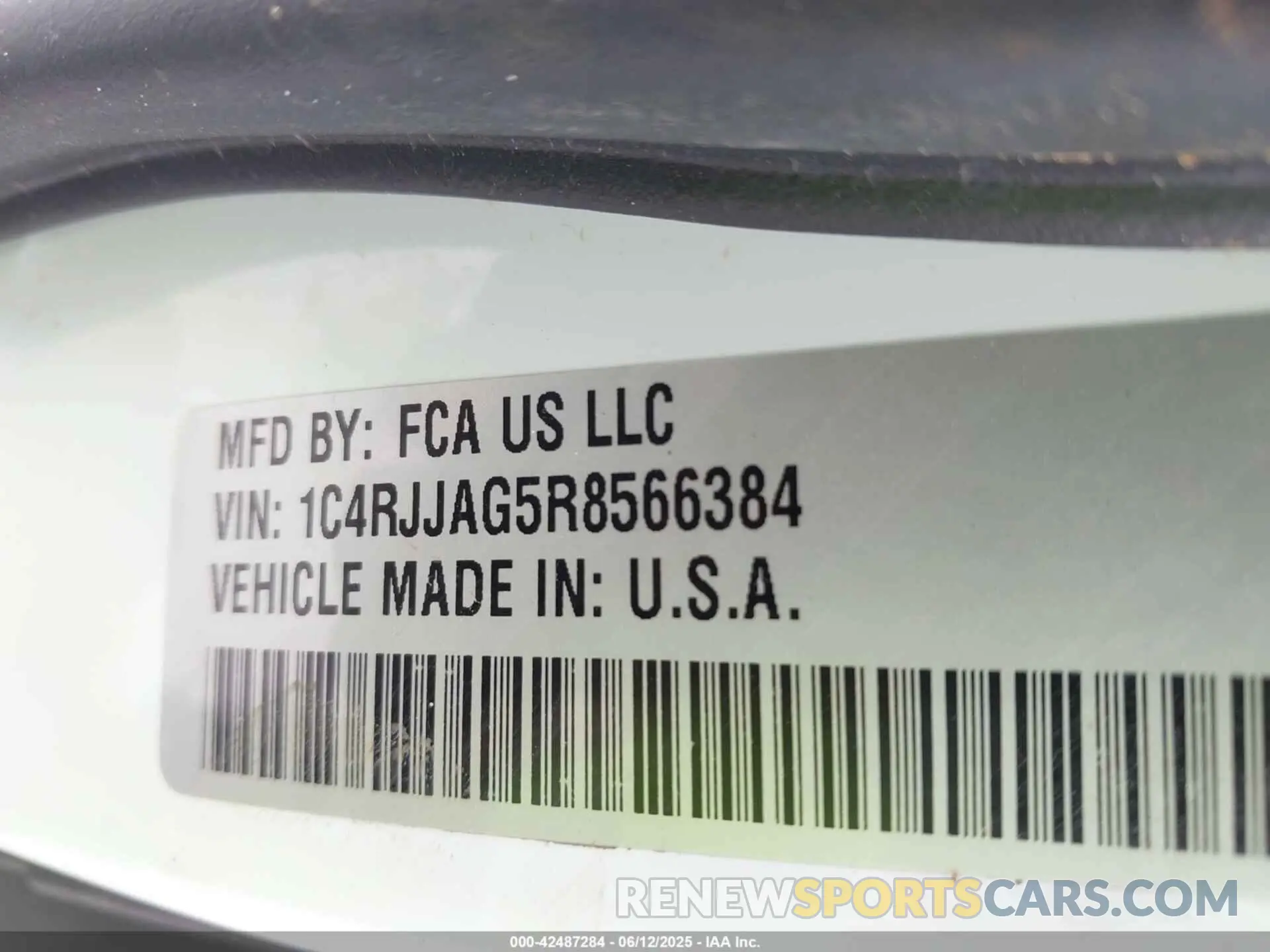 9 Photograph of a damaged car 1C4RJJAG5R8566384 JEEP GRAND CHEROKEE L 2024