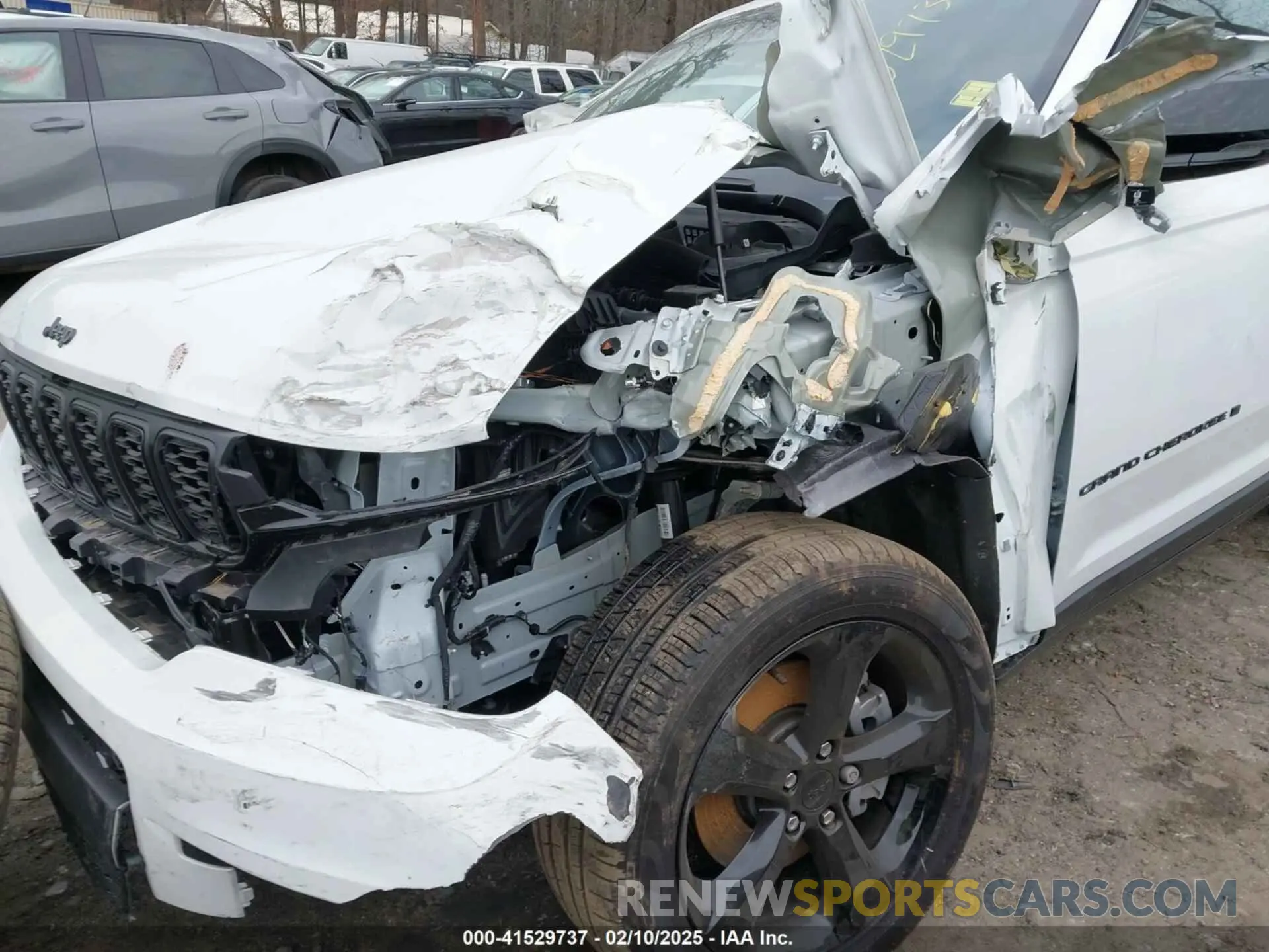 6 Фотография поврежденного автомобиля 1C4RJJBGXR8525537 JEEP GRAND CHEROKEE L 2024
