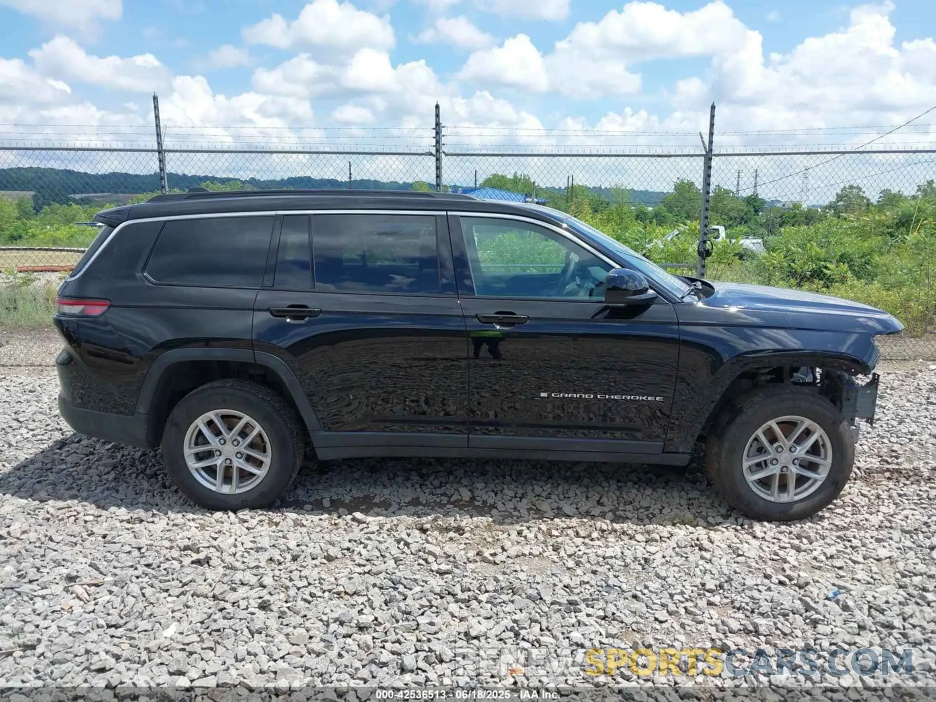 14 Photograph of a damaged car 1C4RJKAG1R8566243 JEEP GRAND CHEROKEE L 2024