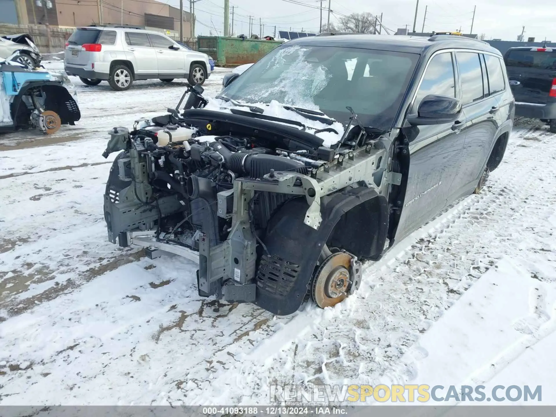2 Photograph of a damaged car 1C4RJKAG2R8575310 JEEP GRAND CHEROKEE L 2024