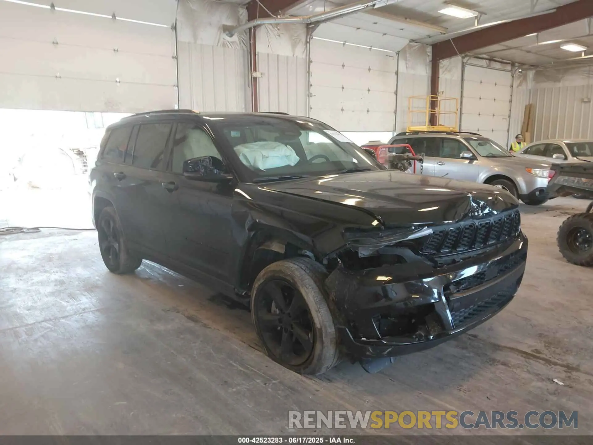1 Фотография поврежденного автомобиля 1C4RJKAG3R8508859 JEEP GRAND CHEROKEE L 2024