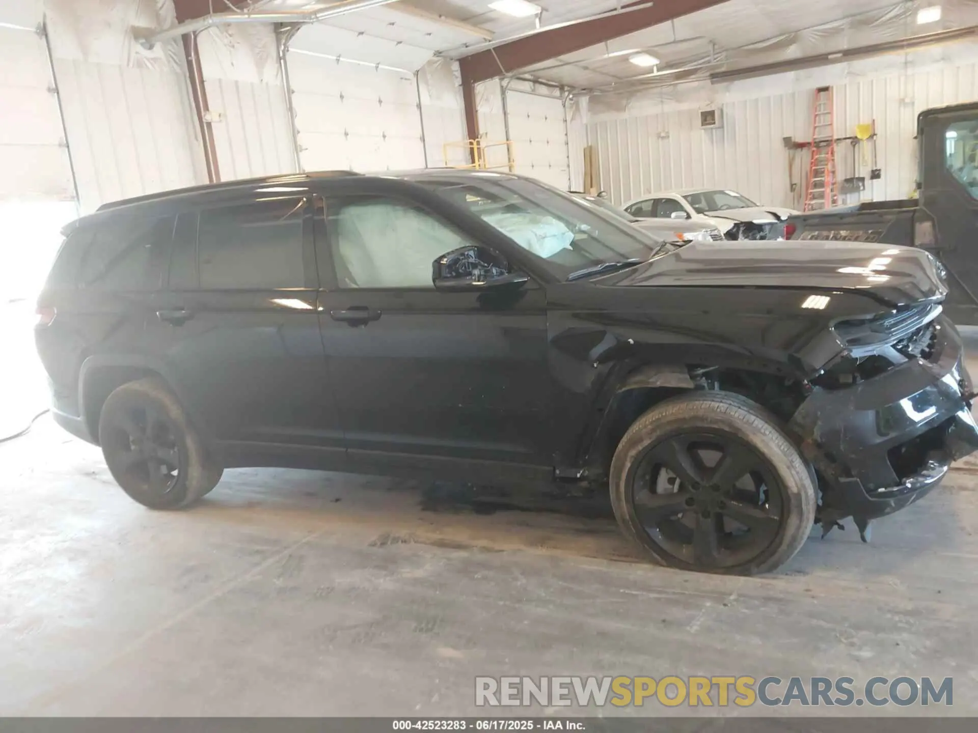 13 Фотография поврежденного автомобиля 1C4RJKAG3R8508859 JEEP GRAND CHEROKEE L 2024
