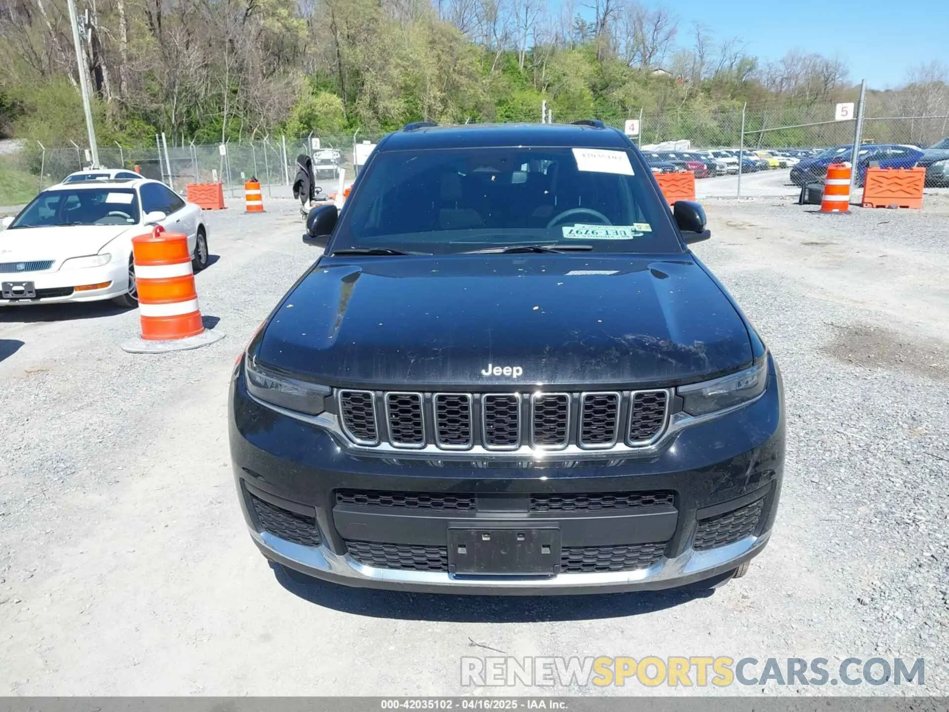 12 Photograph of a damaged car 1C4RJKAG3R8565594 JEEP GRAND CHEROKEE L 2024