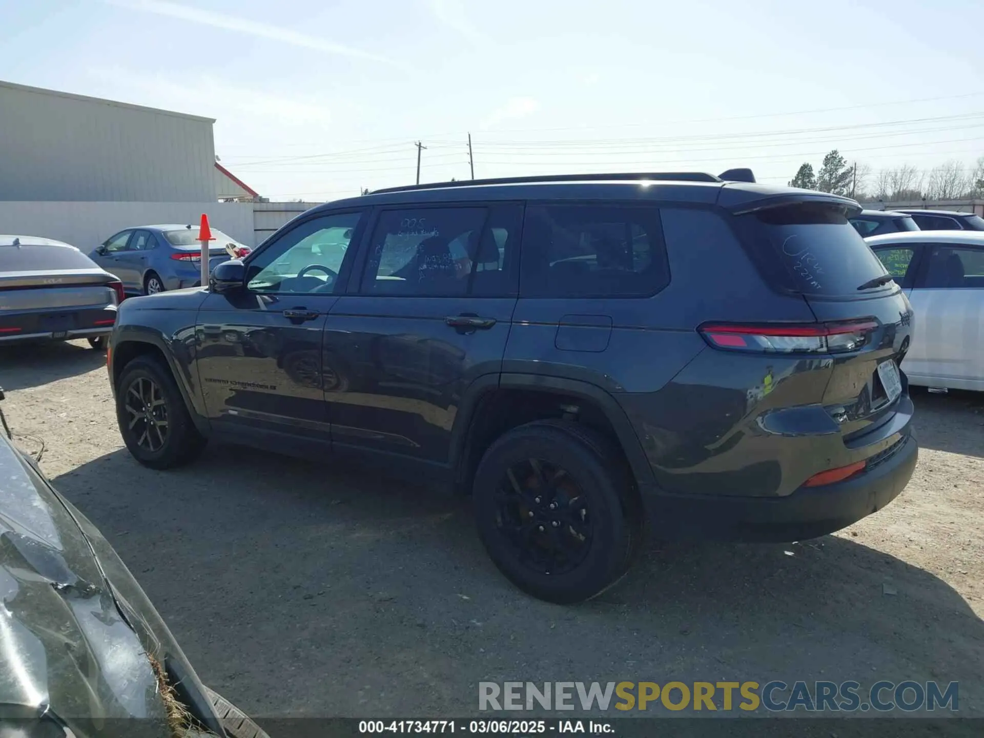 14 Photograph of a damaged car 1C4RJKAG4R8507770 JEEP GRAND CHEROKEE L 2024