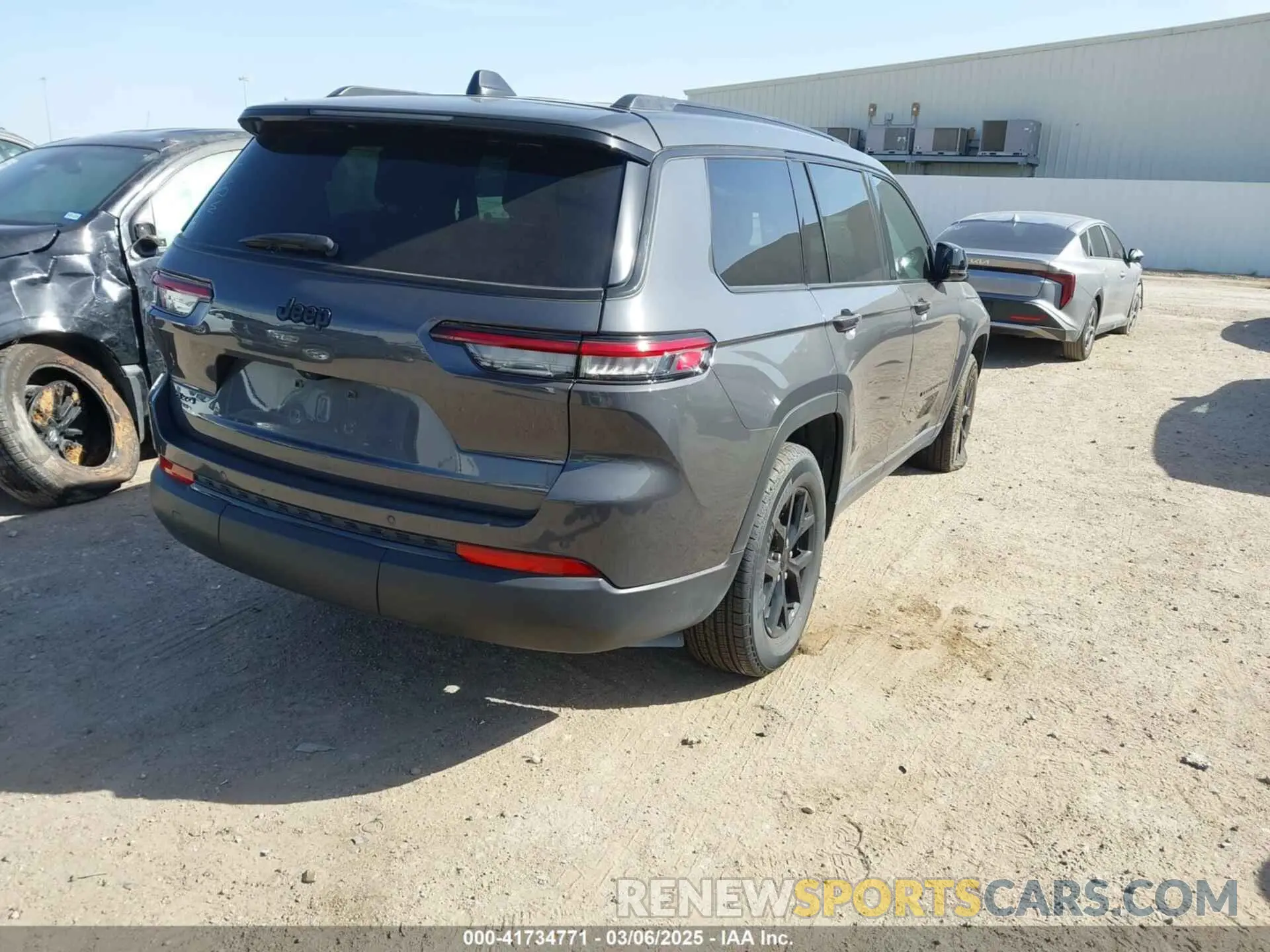 4 Photograph of a damaged car 1C4RJKAG4R8507770 JEEP GRAND CHEROKEE L 2024