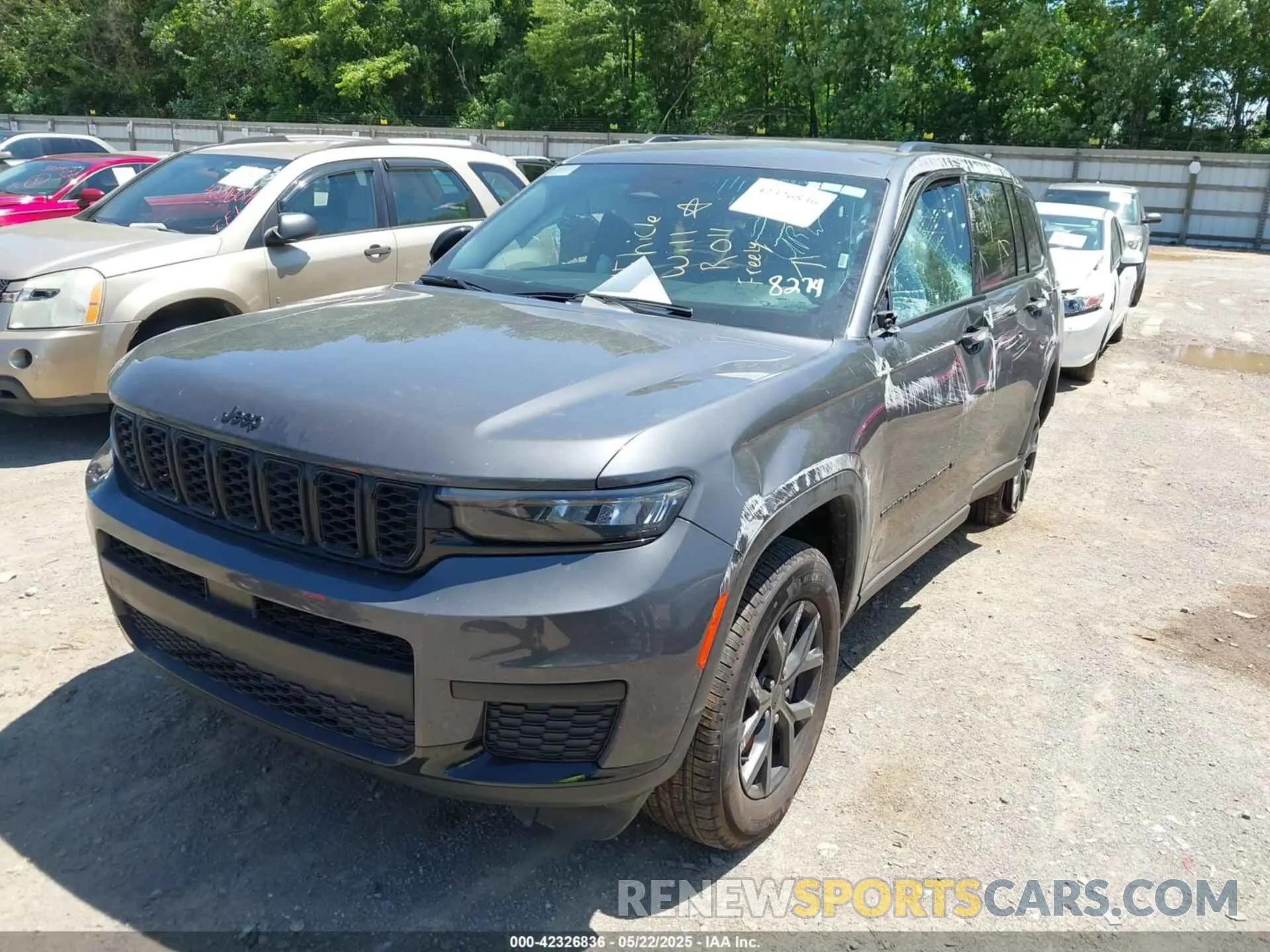 6 Photograph of a damaged car 1C4RJKAG5R8558274 JEEP GRAND CHEROKEE L 2024