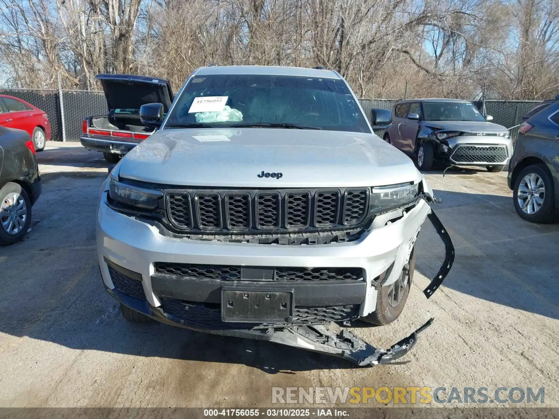 12 Photograph of a damaged car 1C4RJKAG6R8508242 JEEP GRAND CHEROKEE L 2024