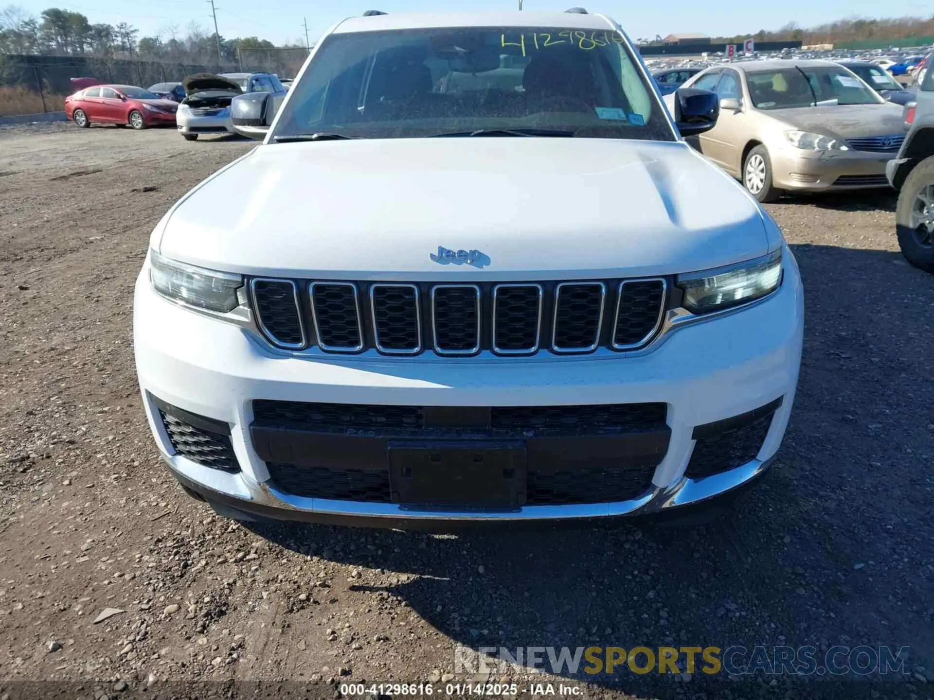 13 Photograph of a damaged car 1C4RJKAG6R8917292 JEEP GRAND CHEROKEE L 2024