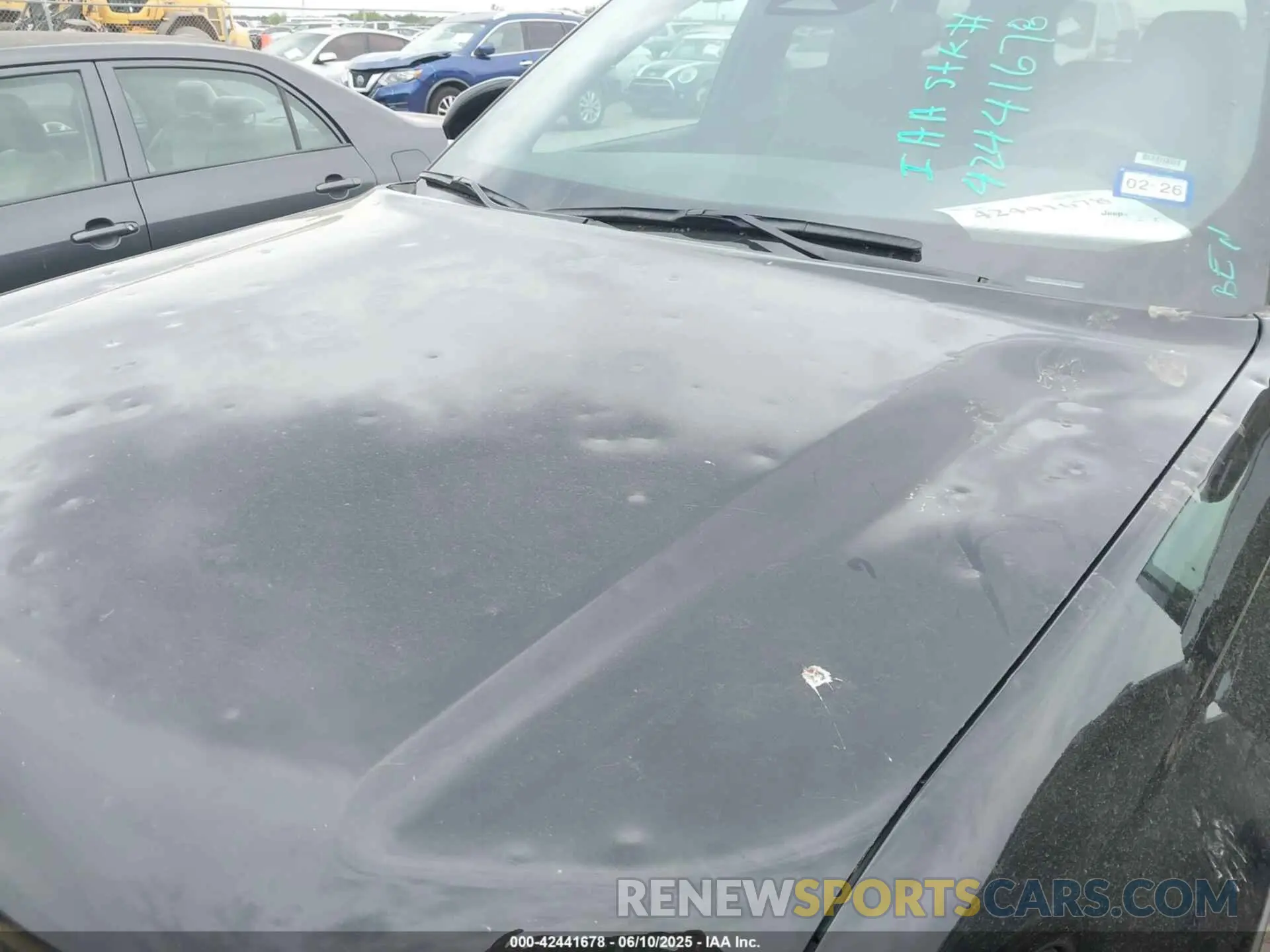 6 Photograph of a damaged car 1C4RJKAG7R8517323 JEEP GRAND CHEROKEE L 2024