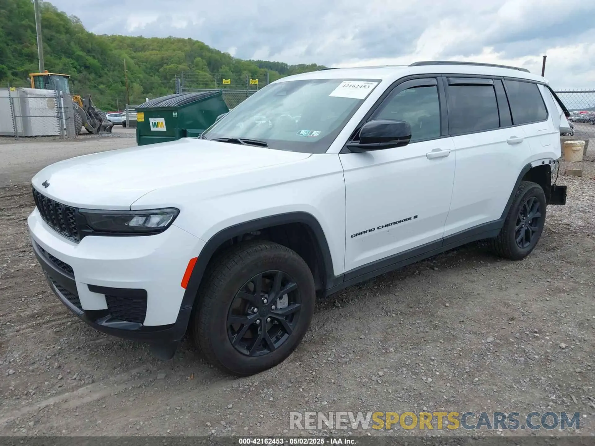 2 Photograph of a damaged car 1C4RJKAG7R8607555 JEEP GRAND CHEROKEE L 2024