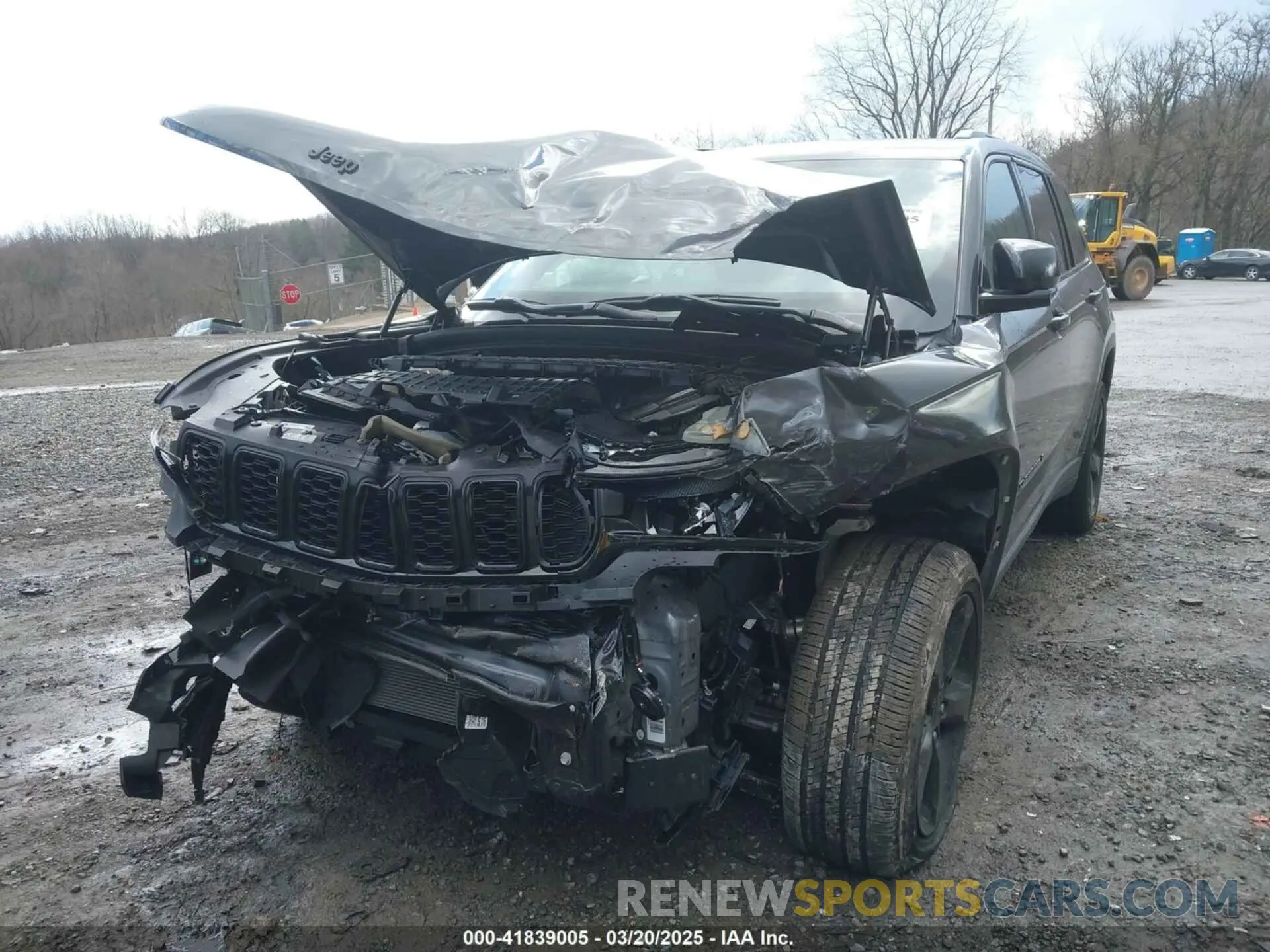 6 Photograph of a damaged car 1C4RJKAG7R8624680 JEEP GRAND CHEROKEE L 2024