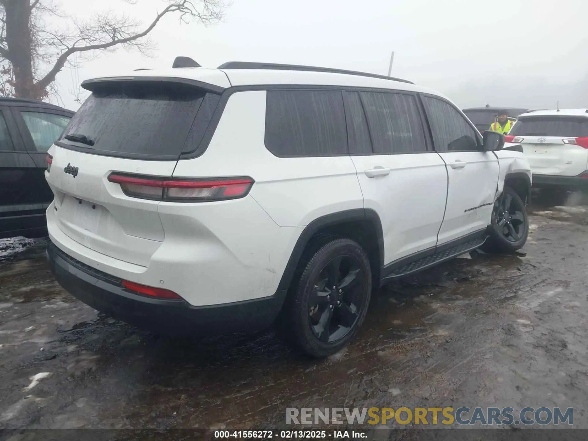 4 Photograph of a damaged car 1C4RJKAG8R8556020 JEEP GRAND CHEROKEE L 2024