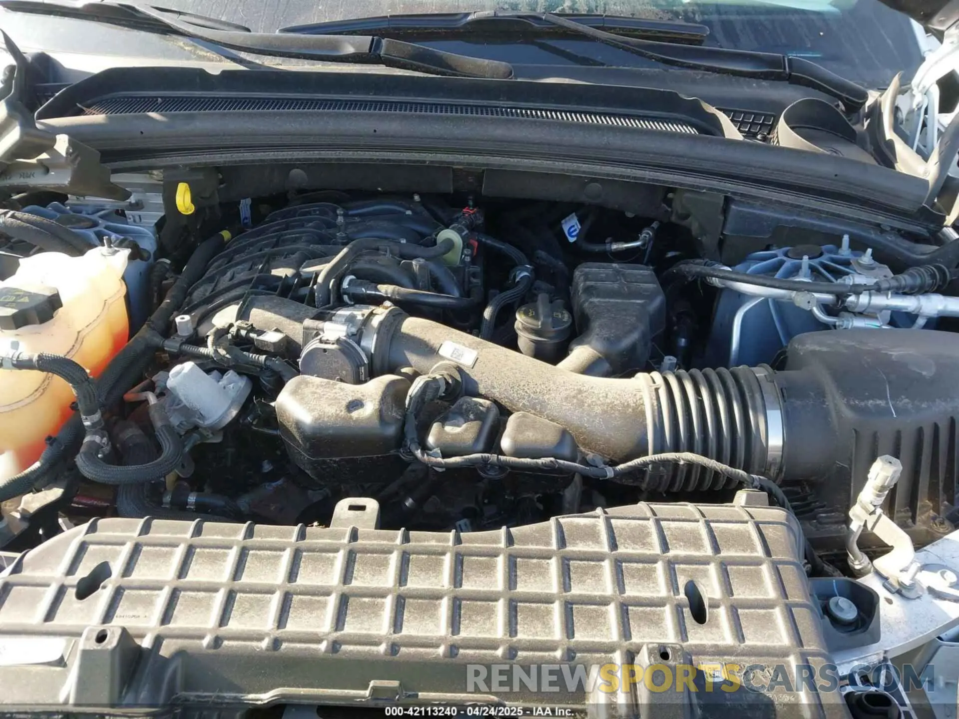 10 Фотография поврежденного автомобиля 1C4RJKBG0R8549707 JEEP GRAND CHEROKEE L 2024