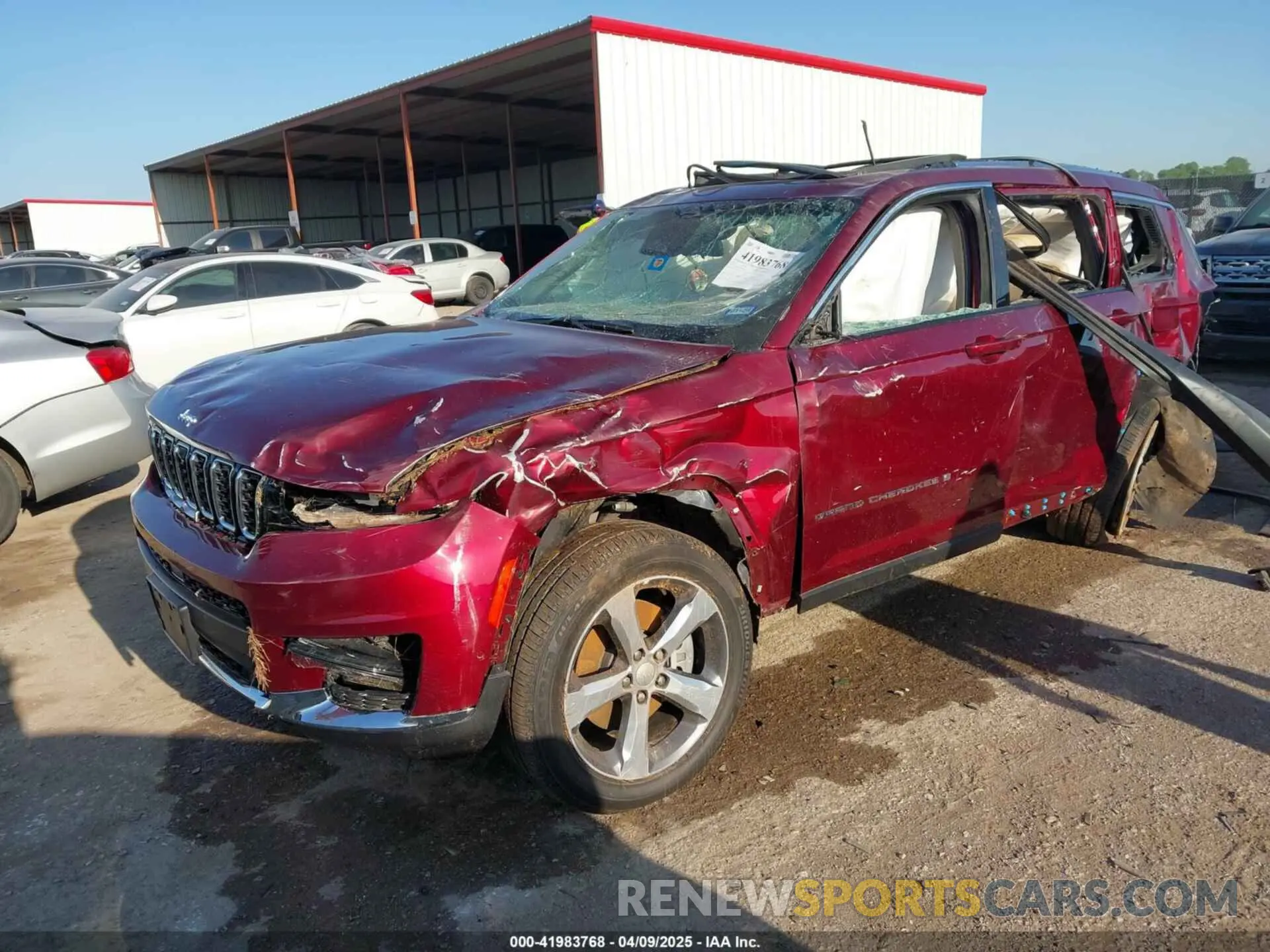 2 Фотография поврежденного автомобиля 1C4RJKBG2R8934671 JEEP GRAND CHEROKEE L 2024