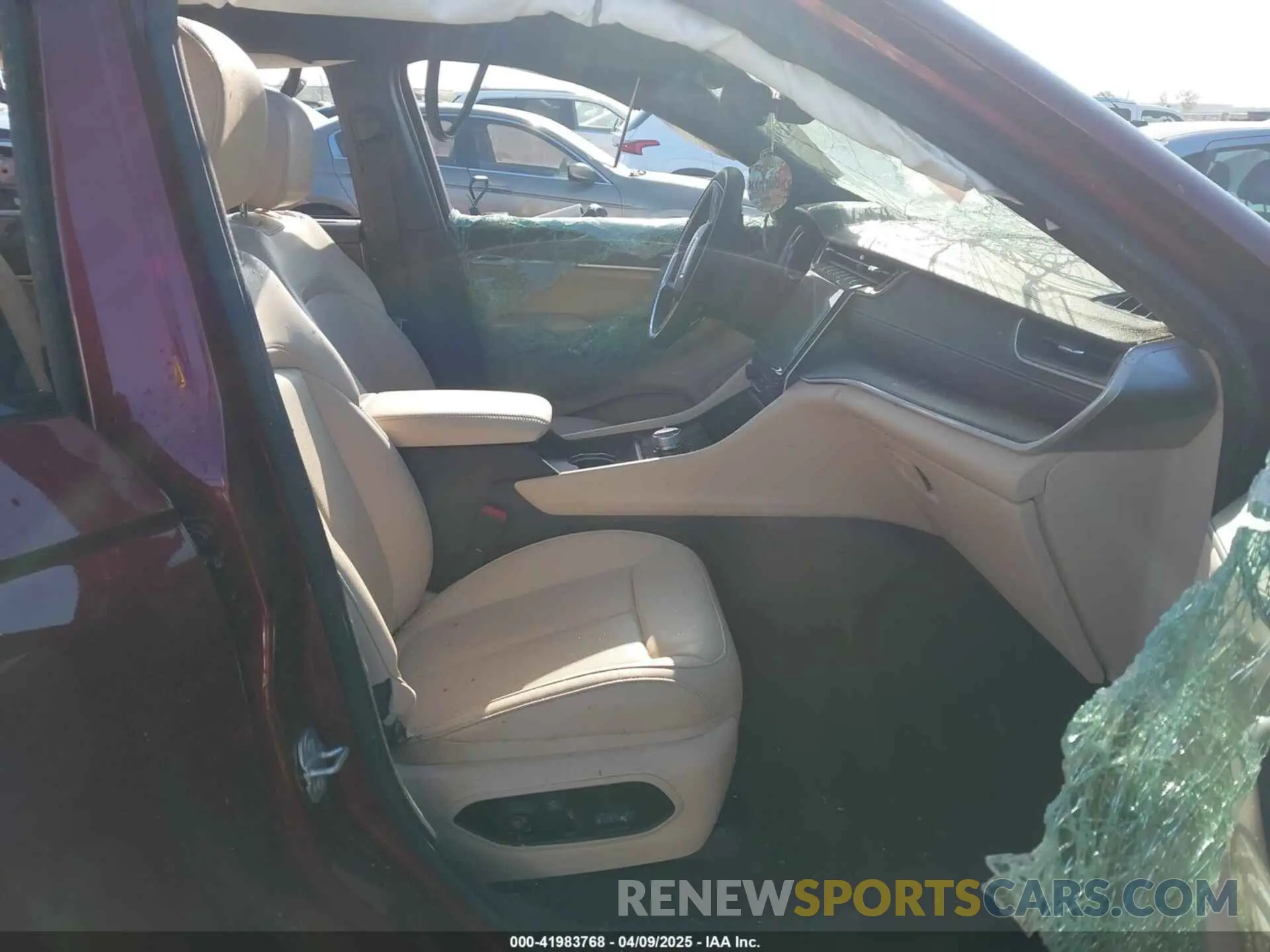 5 Фотография поврежденного автомобиля 1C4RJKBG2R8934671 JEEP GRAND CHEROKEE L 2024
