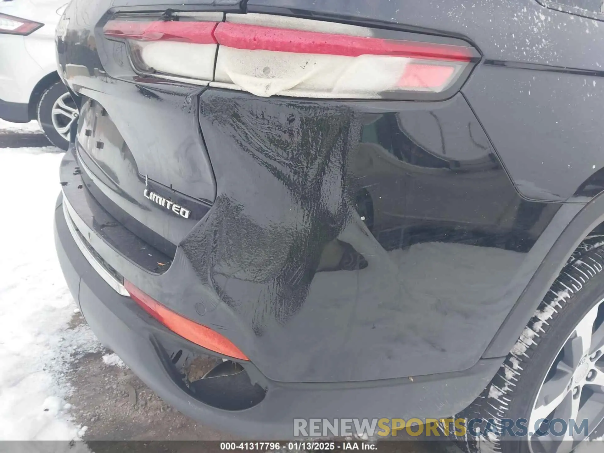 6 Photograph of a damaged car 1C4RJKBG4R8510019 JEEP GRAND CHEROKEE L 2024