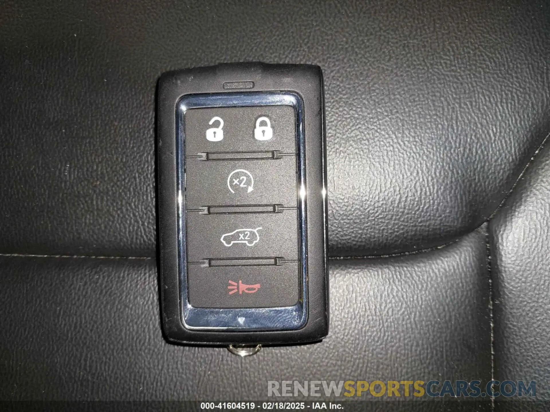 11 Photograph of a damaged car 1C4RJKBG6R8617508 JEEP GRAND CHEROKEE L 2024
