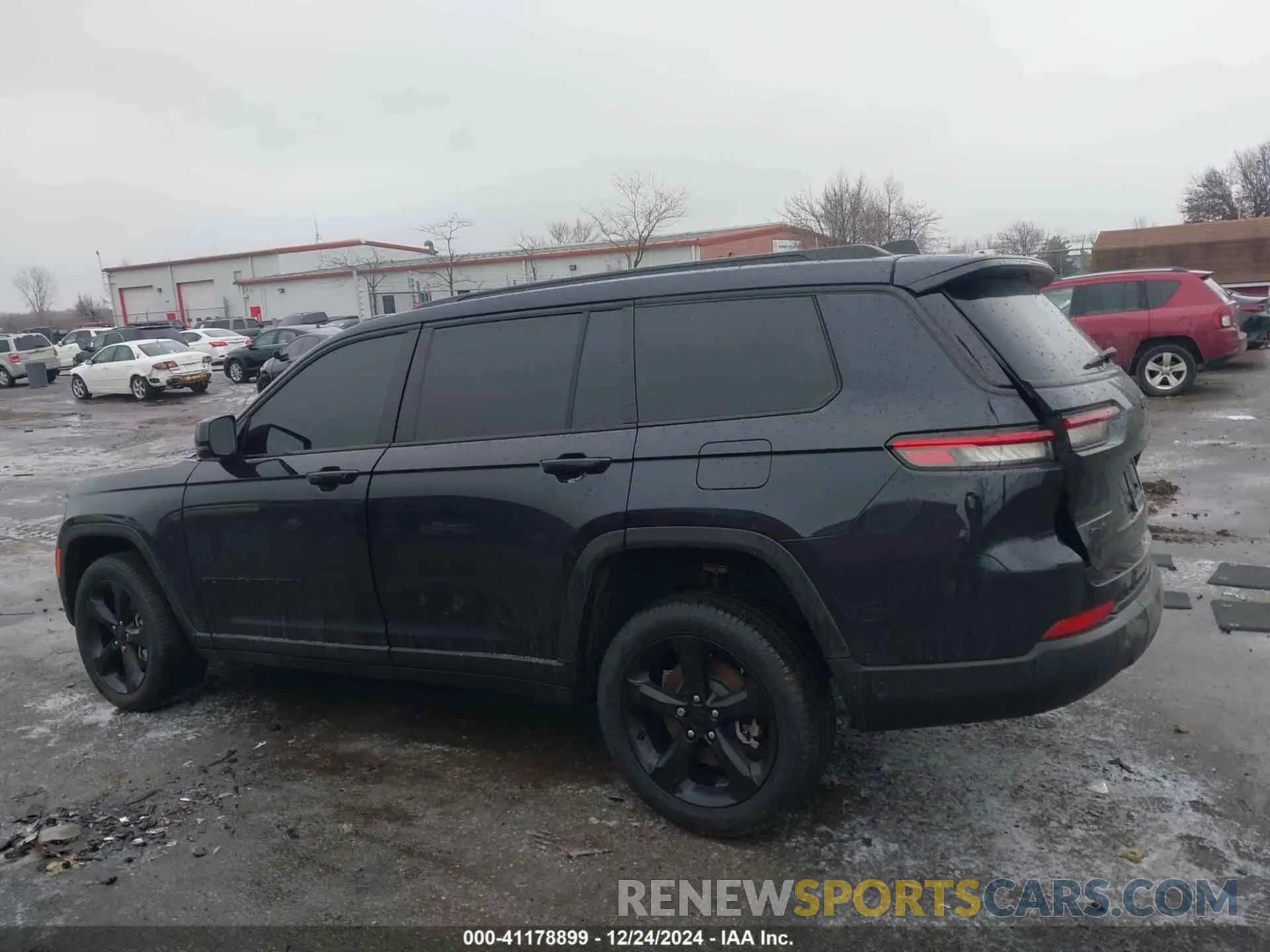 14 Photograph of a damaged car 1C4RJKBG8R8600953 JEEP GRAND CHEROKEE L 2024