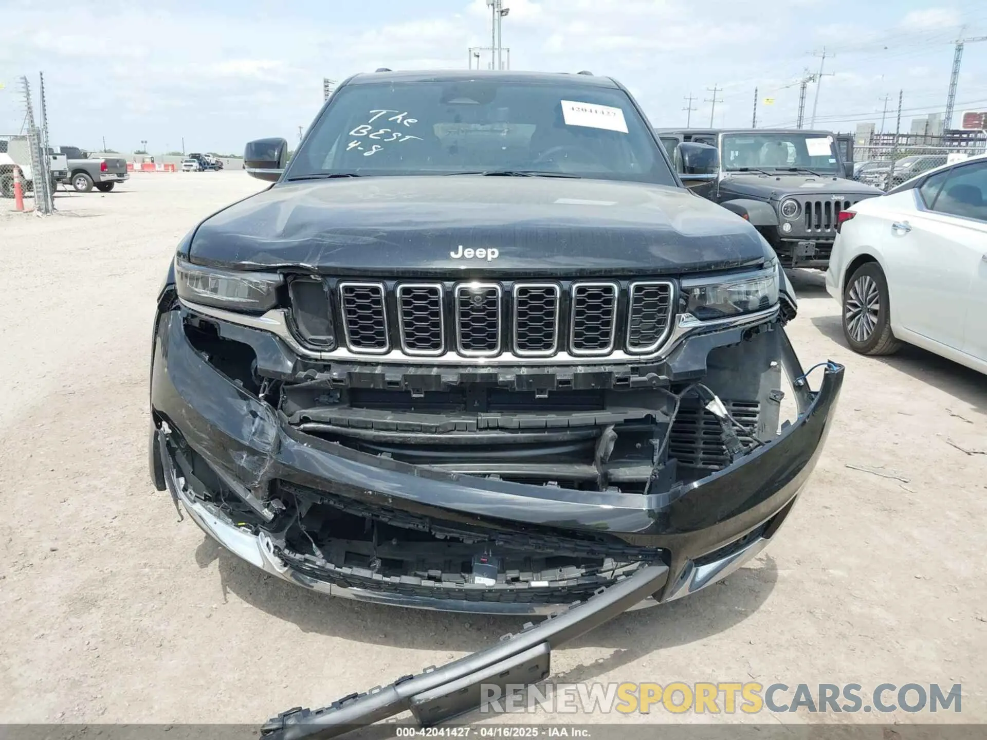 12 Фотография поврежденного автомобиля 1C4RJKBG9R8530024 JEEP GRAND CHEROKEE L 2024