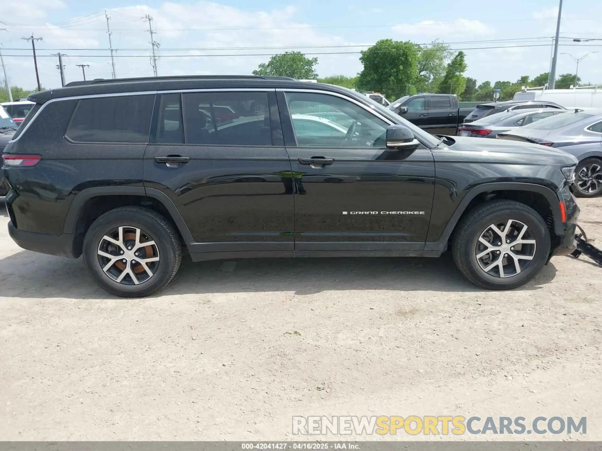 13 Фотография поврежденного автомобиля 1C4RJKBG9R8530024 JEEP GRAND CHEROKEE L 2024