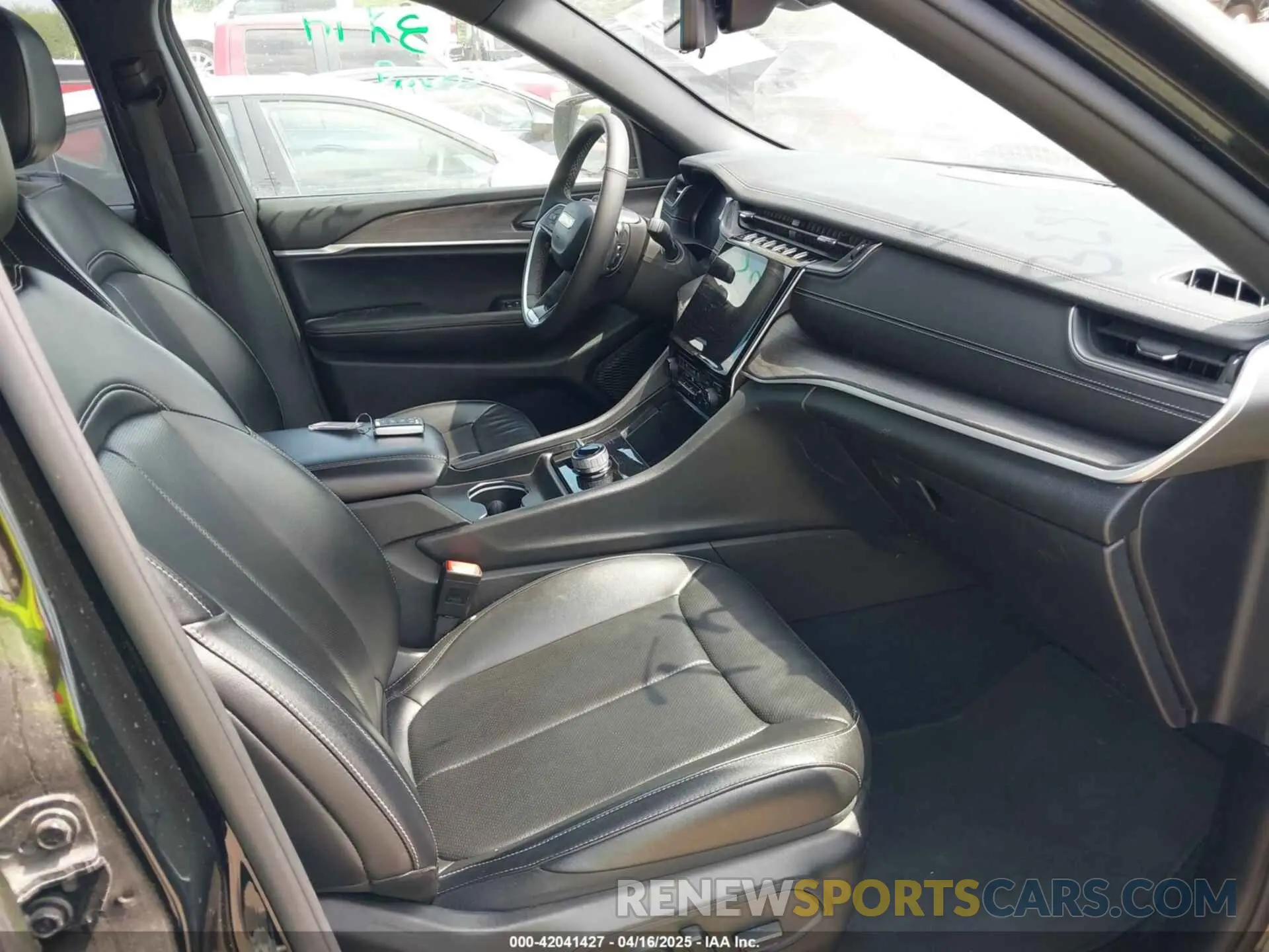 5 Фотография поврежденного автомобиля 1C4RJKBG9R8530024 JEEP GRAND CHEROKEE L 2024