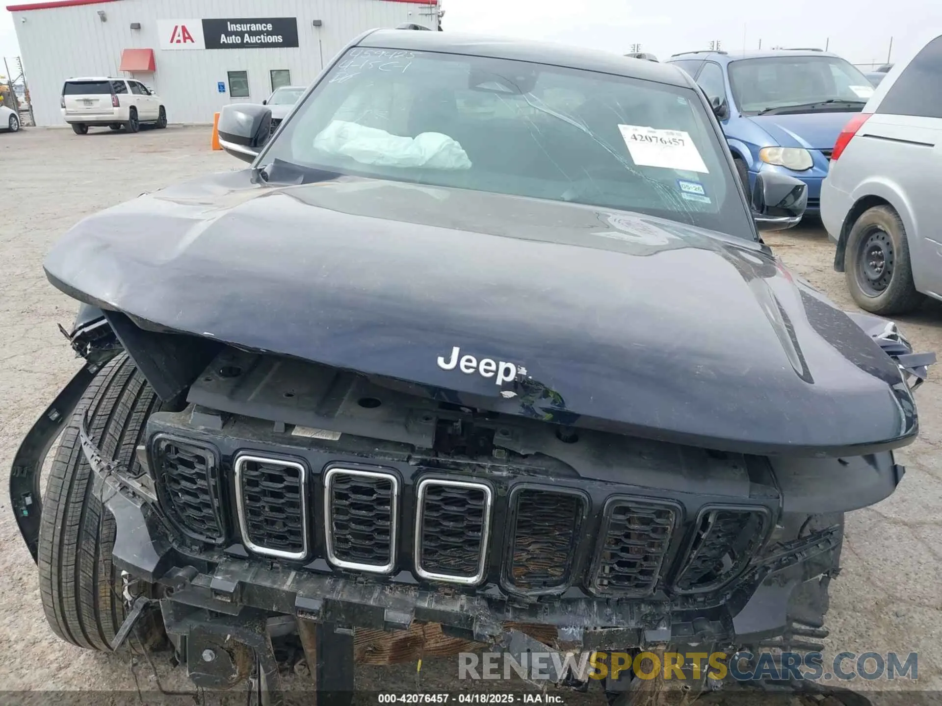 12 Фотография поврежденного автомобиля 1C4RJKBG9R8584407 JEEP GRAND CHEROKEE L 2024