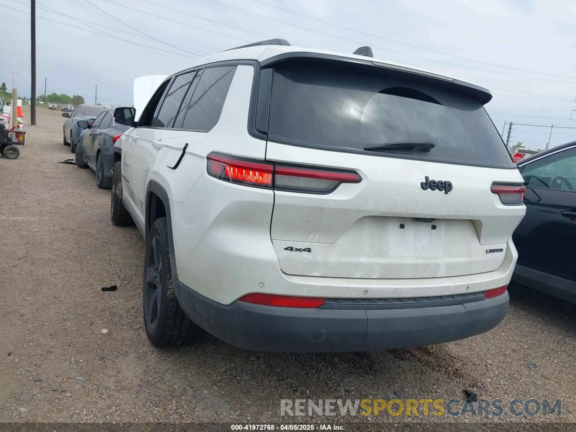 3 Фотография поврежденного автомобиля 1C4RJKBGXR8536835 JEEP GRAND CHEROKEE L 2024