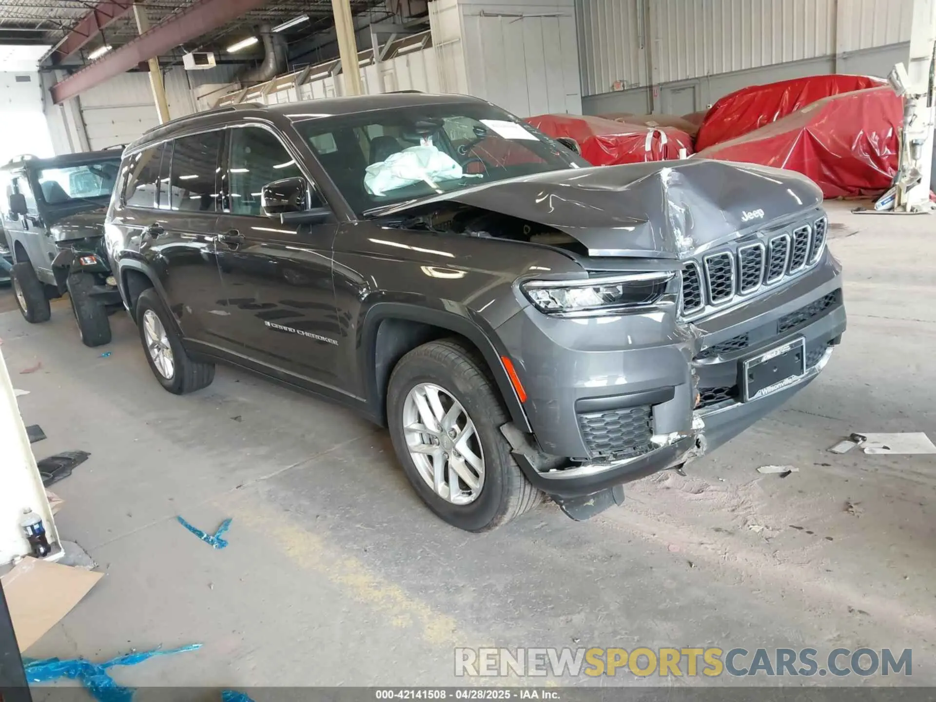 1 Photograph of a damaged car 1C4RJKAG4S8631317 JEEP GRAND CHEROKEE L 2025