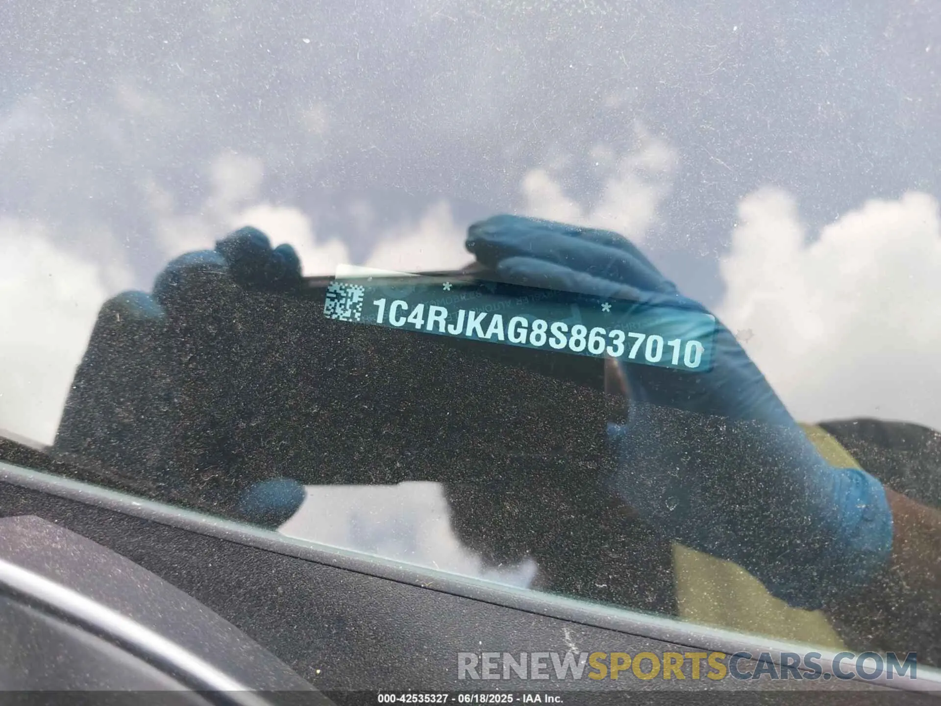 9 Photograph of a damaged car 1C4RJKAG8S8637010 JEEP GRAND CHEROKEE L 2025