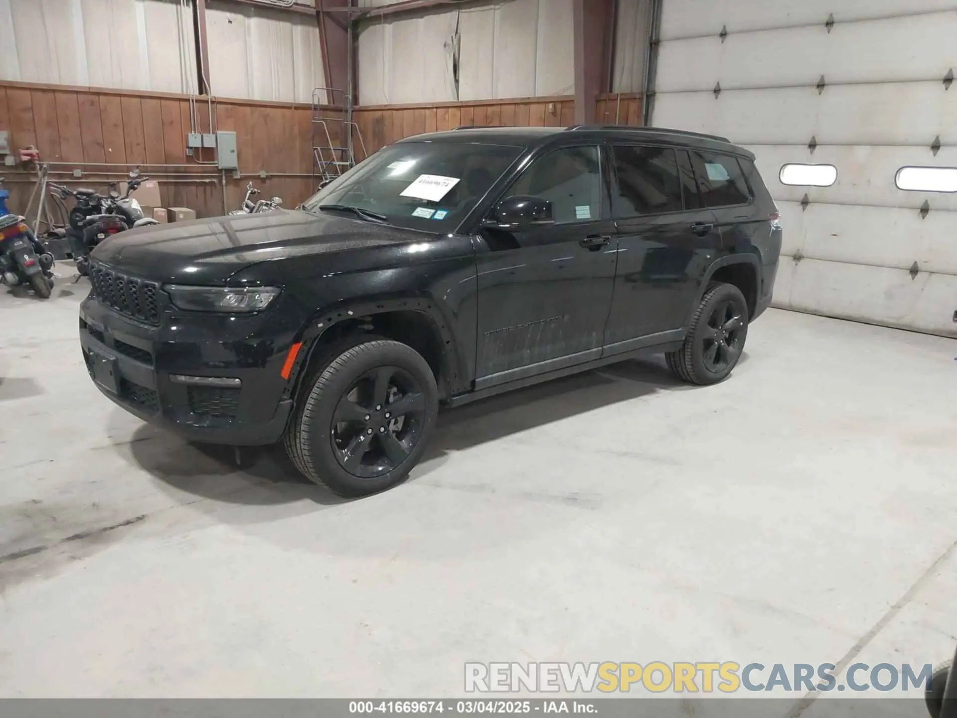 2 Photograph of a damaged car 1C4RJKBG2S8632657 JEEP GRAND CHEROKEE L 2025