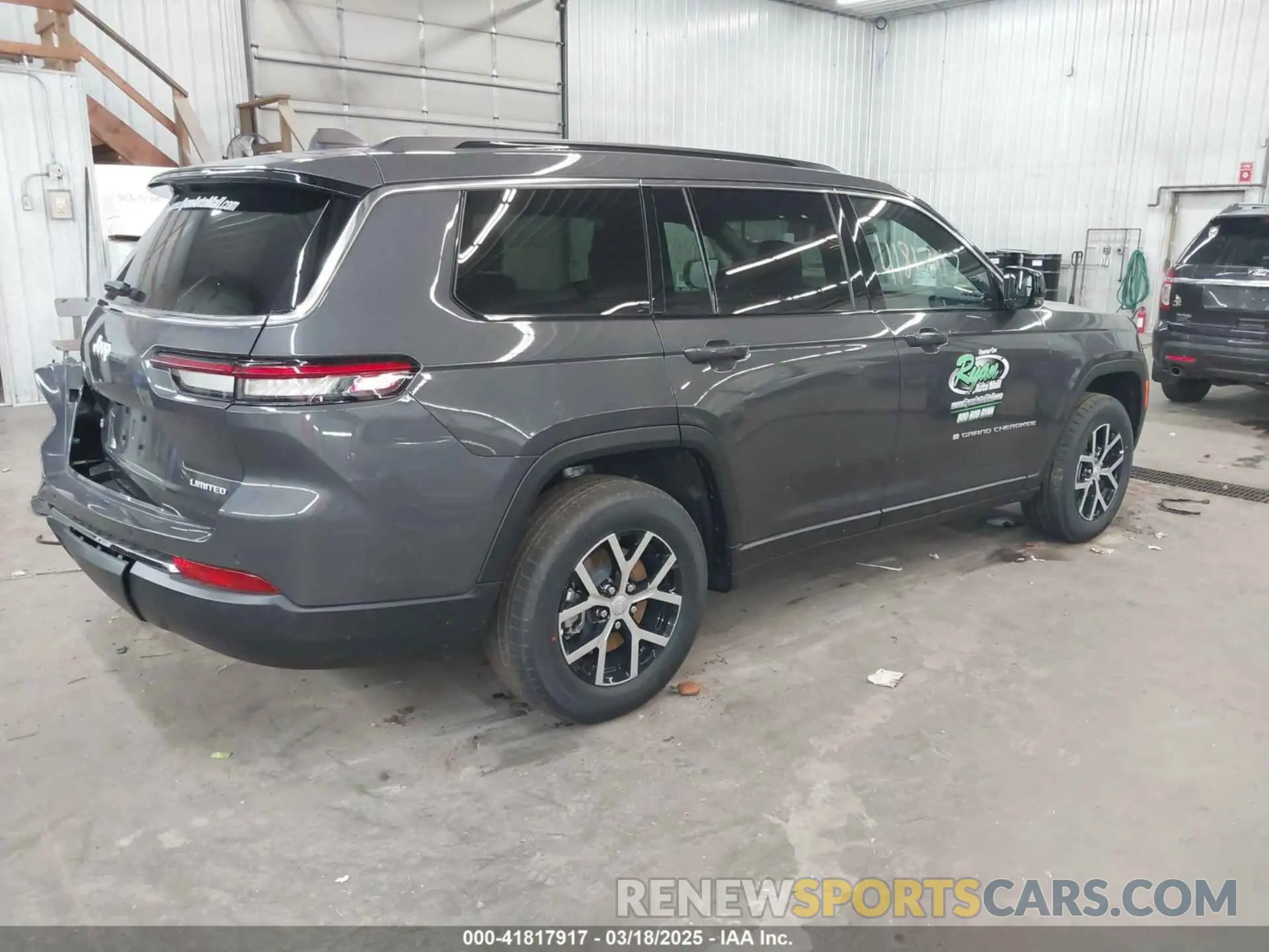 4 Photograph of a damaged car 1C4RJKBG3S8634319 JEEP GRAND CHEROKEE L 2025