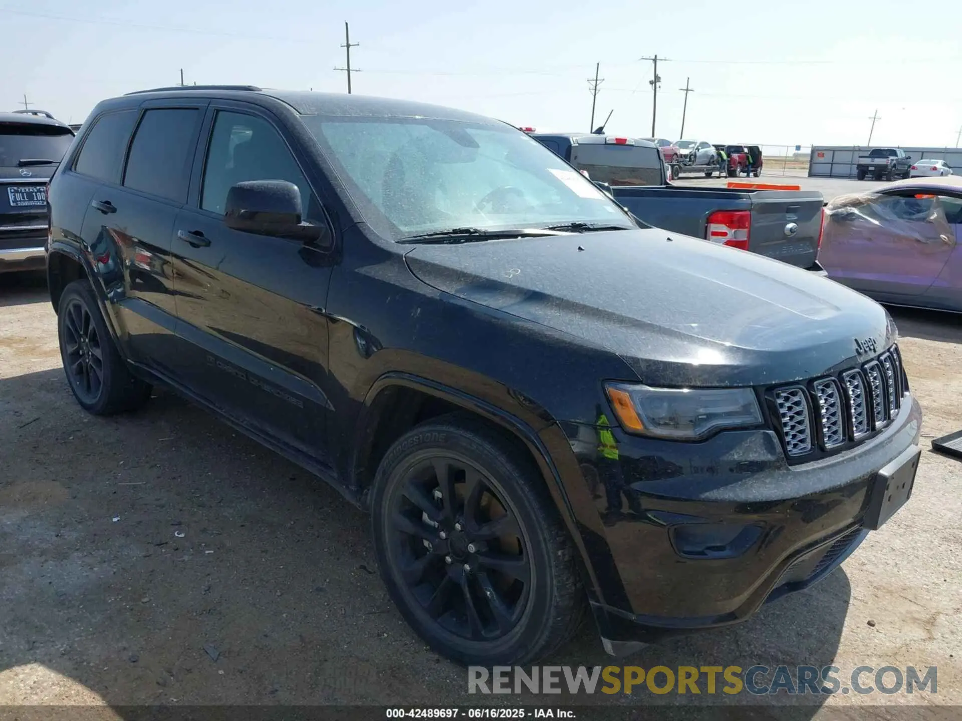 1 Photograph of a damaged car 1C4RJEAG4NC155864 JEEP GRAND CHEROKEE WK 2022