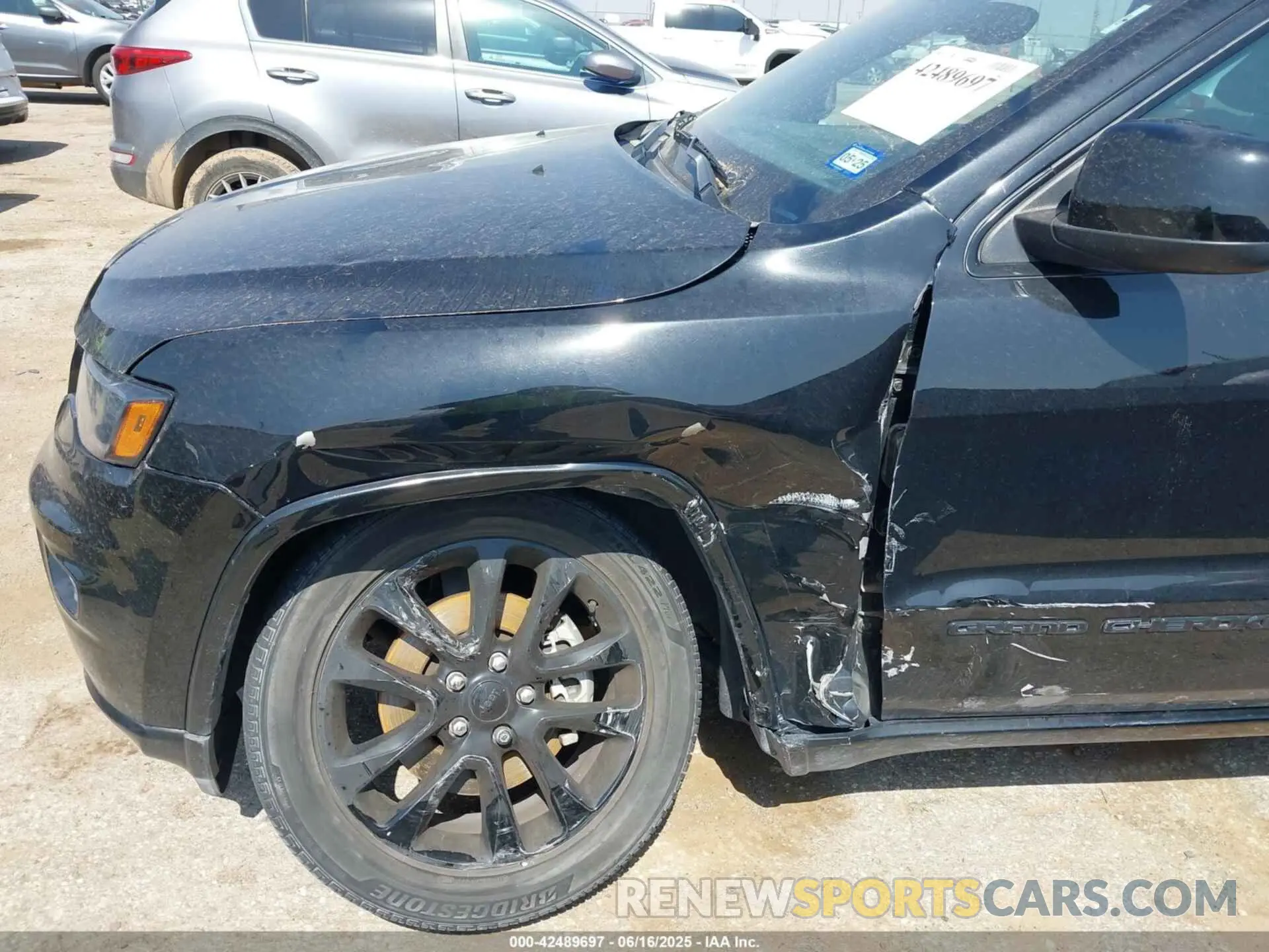 6 Photograph of a damaged car 1C4RJEAG4NC155864 JEEP GRAND CHEROKEE WK 2022