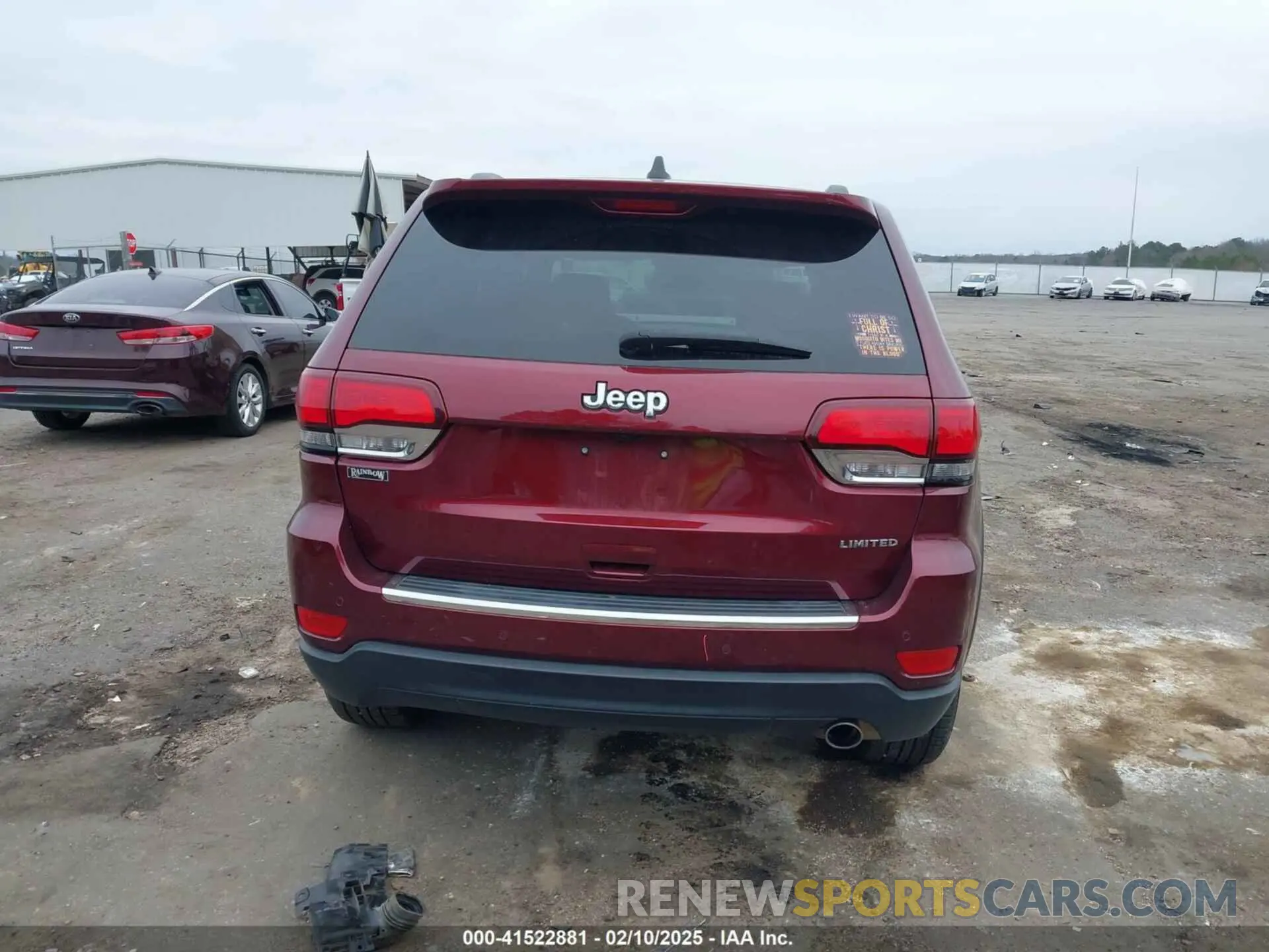16 Photograph of a damaged car 1C4RJEBG6NC152690 JEEP GRAND CHEROKEE WK 2022