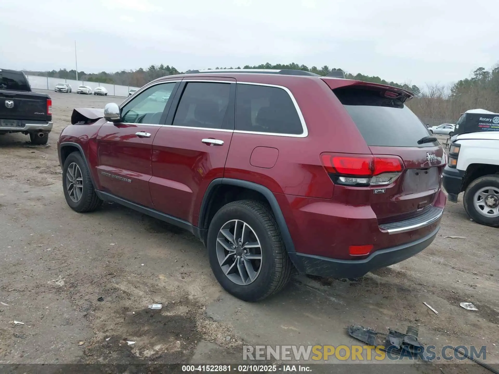 3 Photograph of a damaged car 1C4RJEBG6NC152690 JEEP GRAND CHEROKEE WK 2022