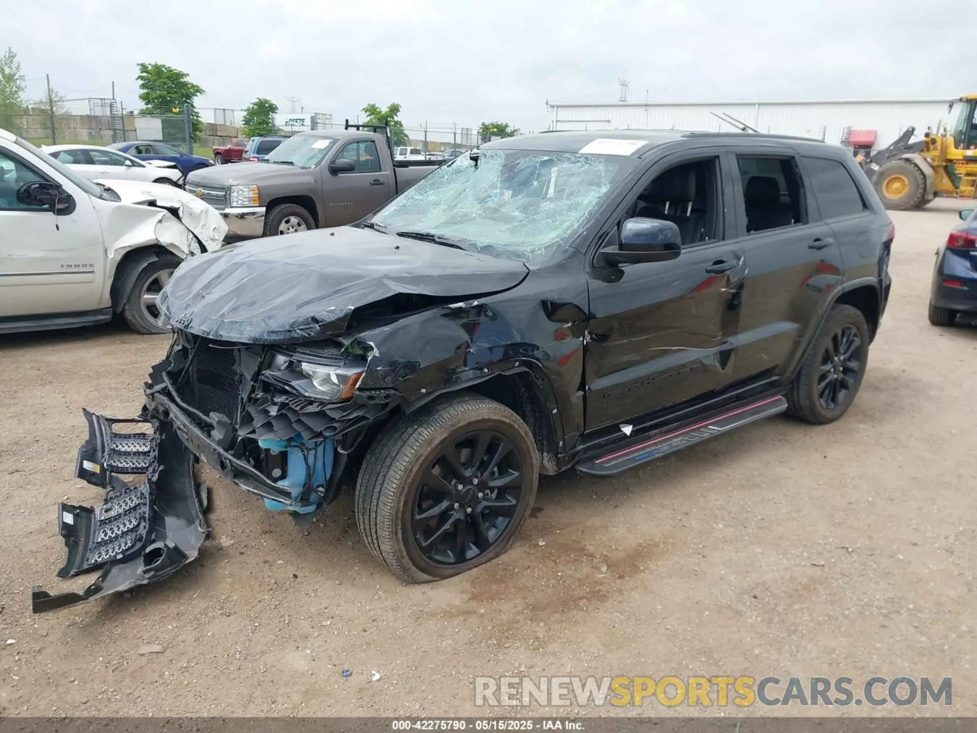 2 Photograph of a damaged car 1C4RJFAG1NC116347 JEEP GRAND CHEROKEE WK 2022